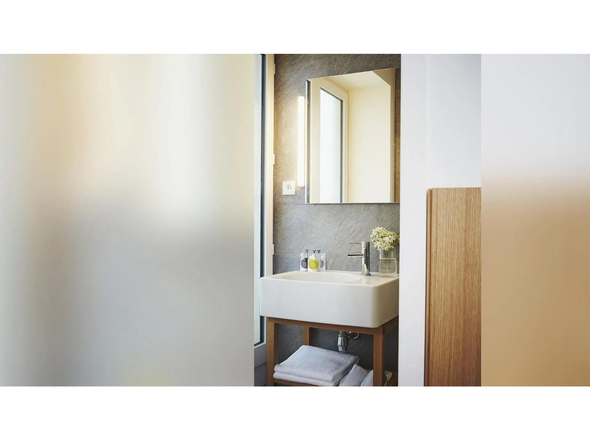 Bathroom in 9Hotel Republique