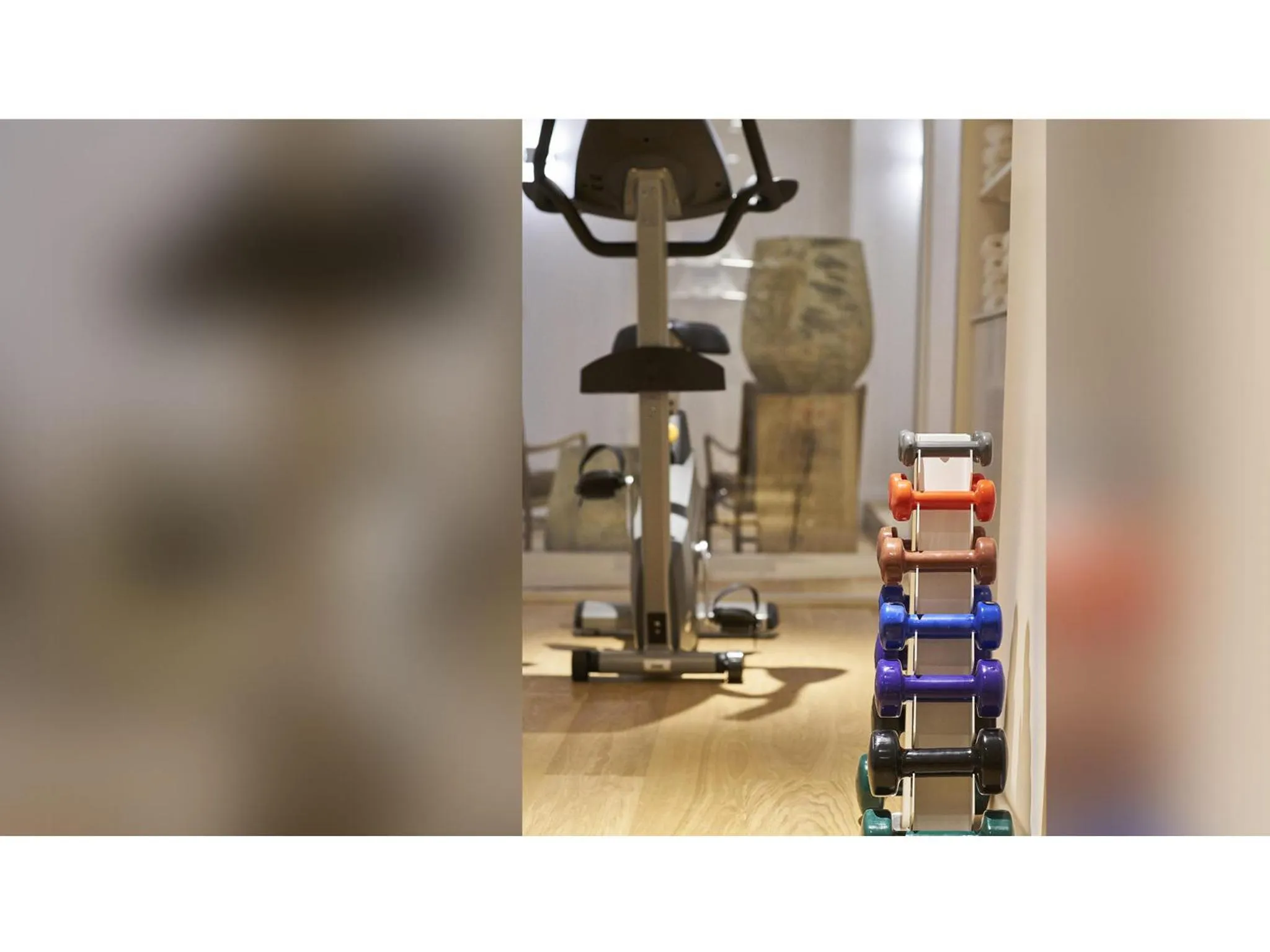 Fitness centre/facilities in 9Hotel Republique