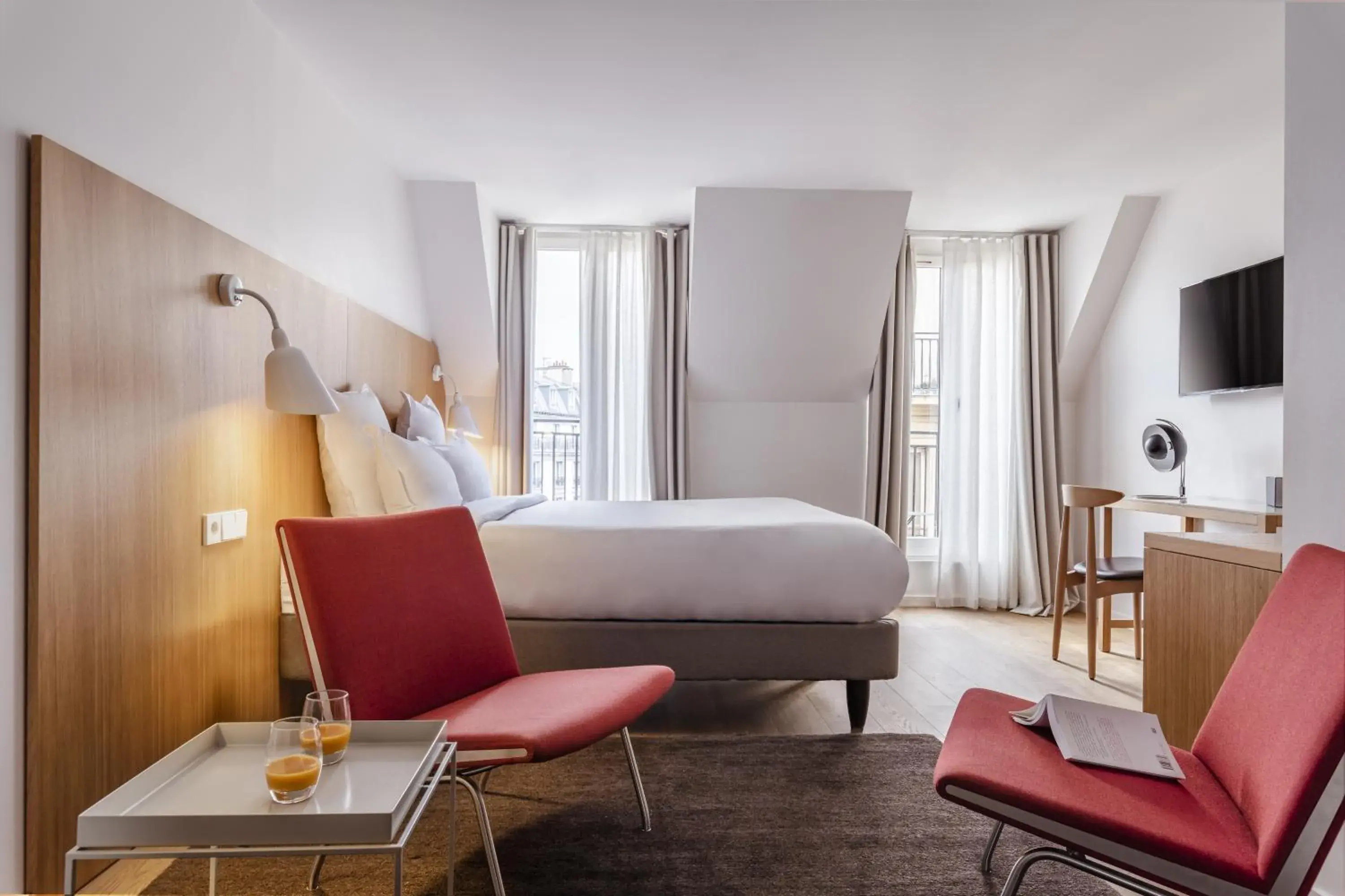 Executive Double Room in 9Hotel Republique Executive Double Room in 9Hotel Republique