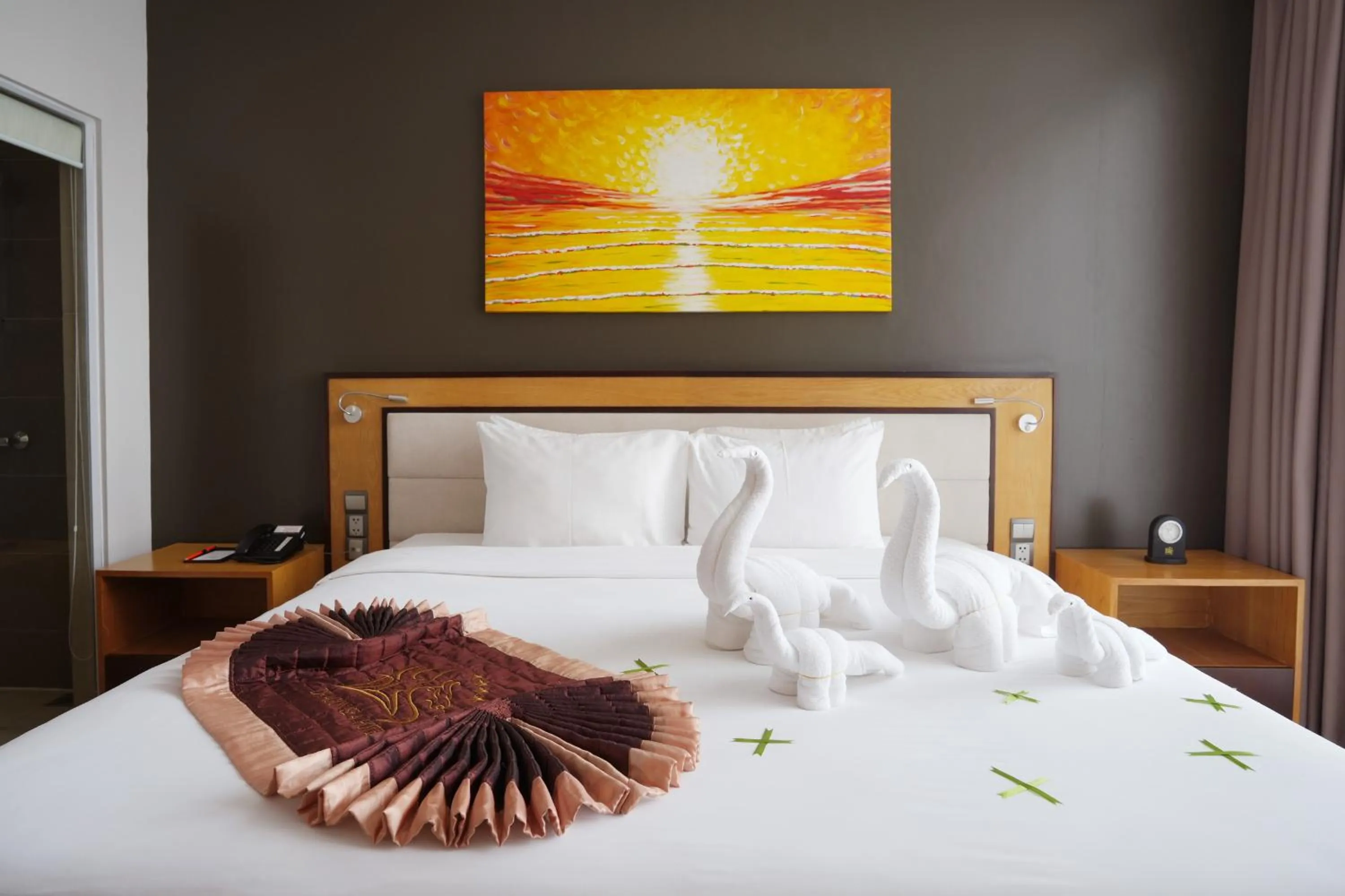 Bed in Dragon Sea Hotel