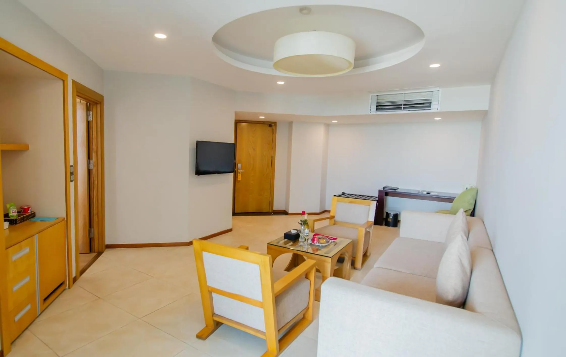 Living room in Dragon Sea Hotel