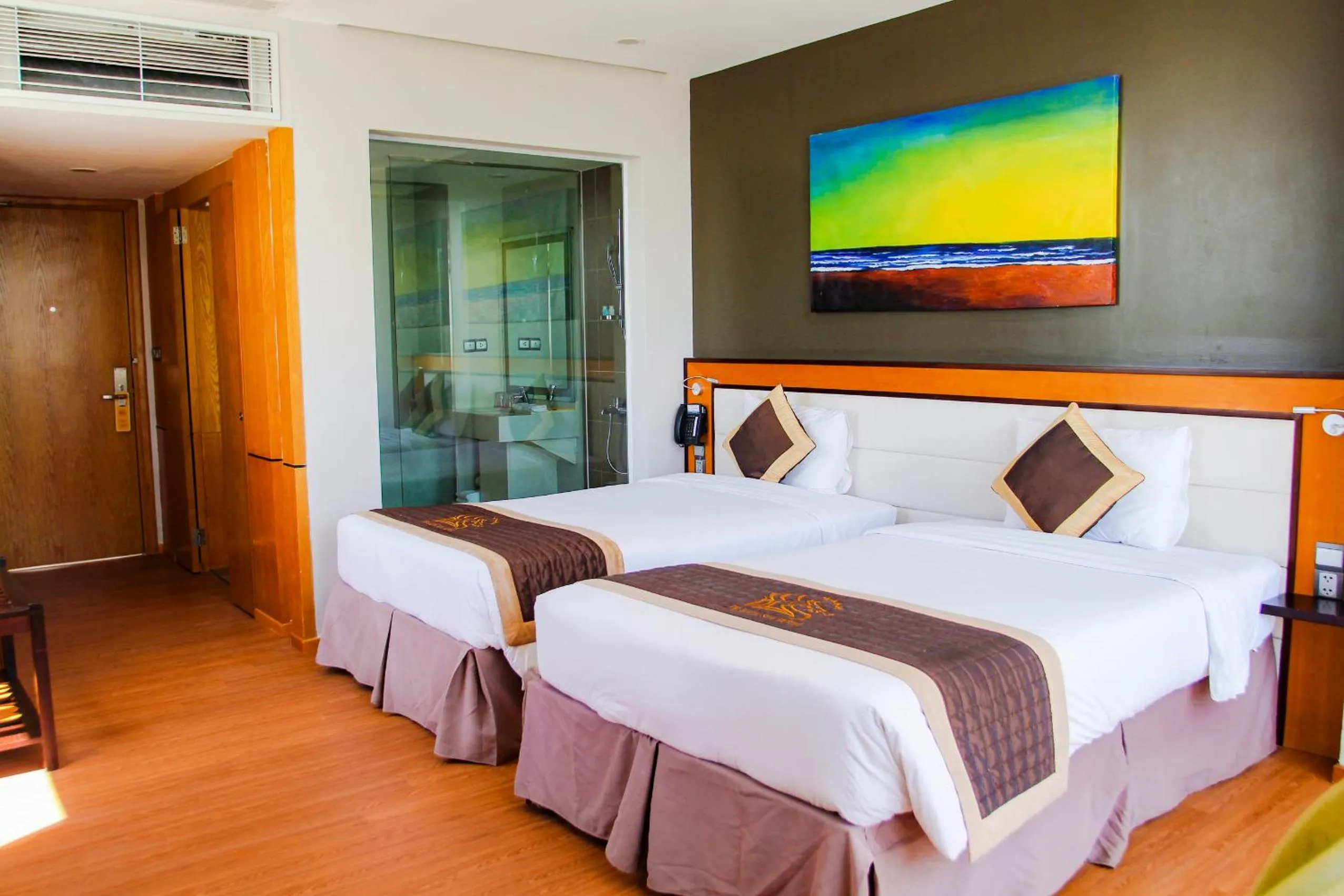 Bed in Dragon Sea Hotel