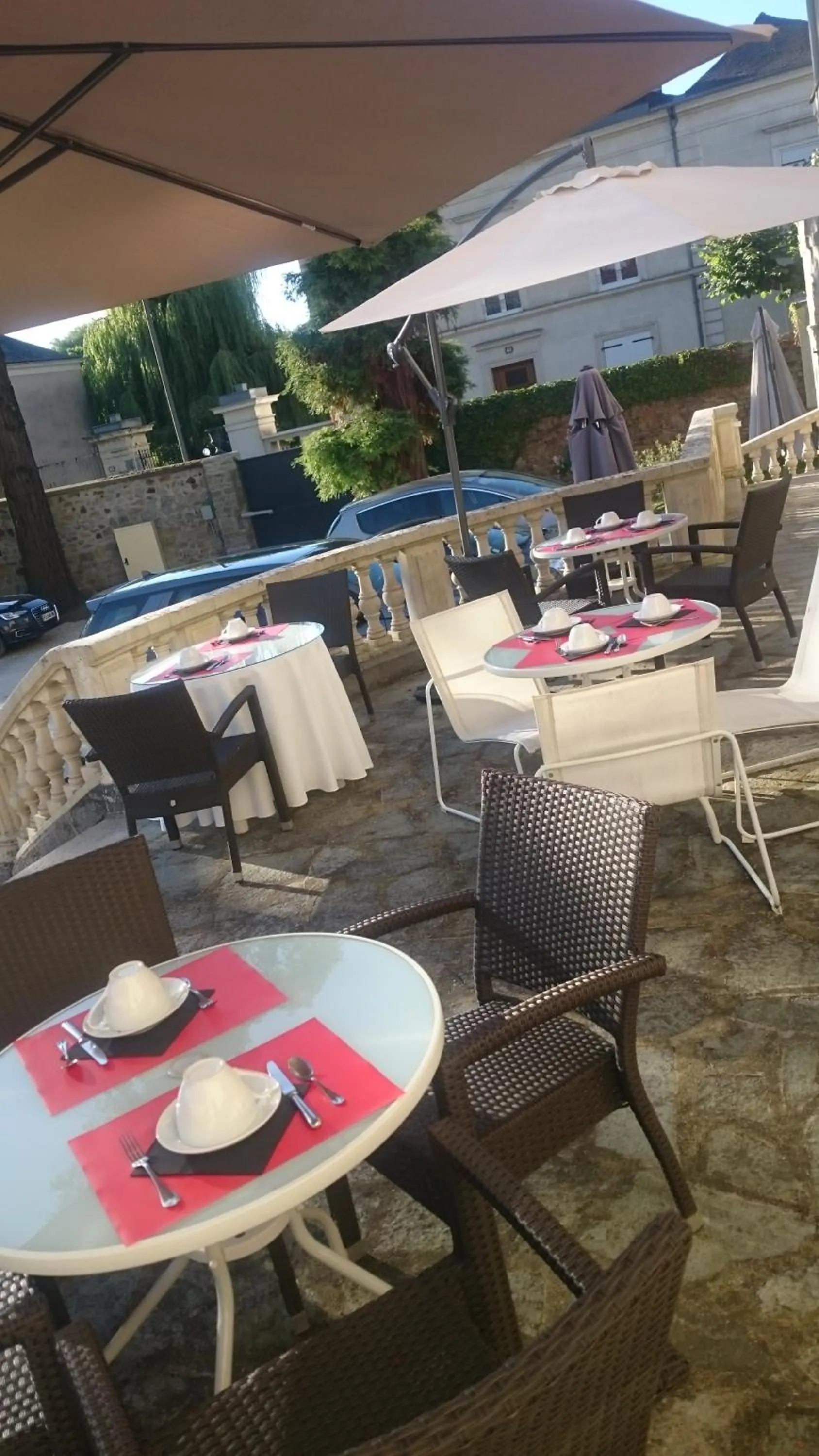 Patio in Hôtel Le Saint Martin