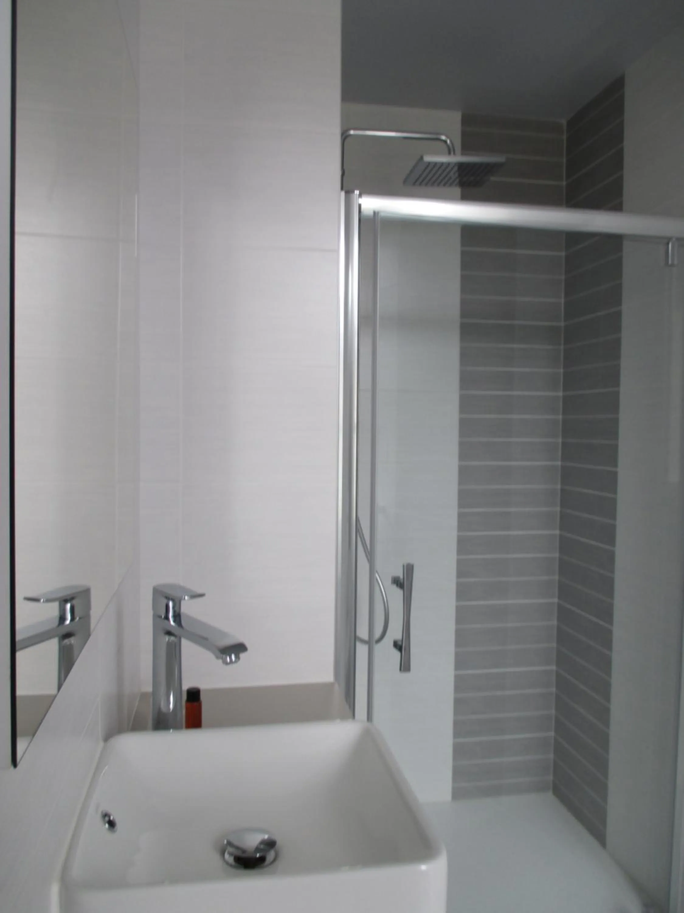 Bathroom in Hôtel Le Saint Martin