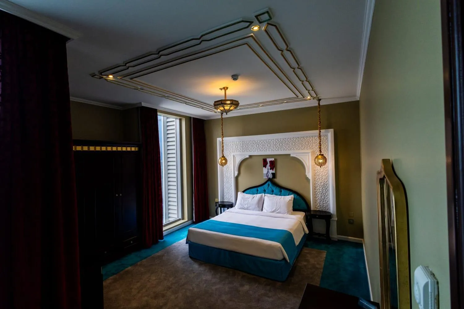 Photo of the whole room, Bed in Saraya Corniche Hotel