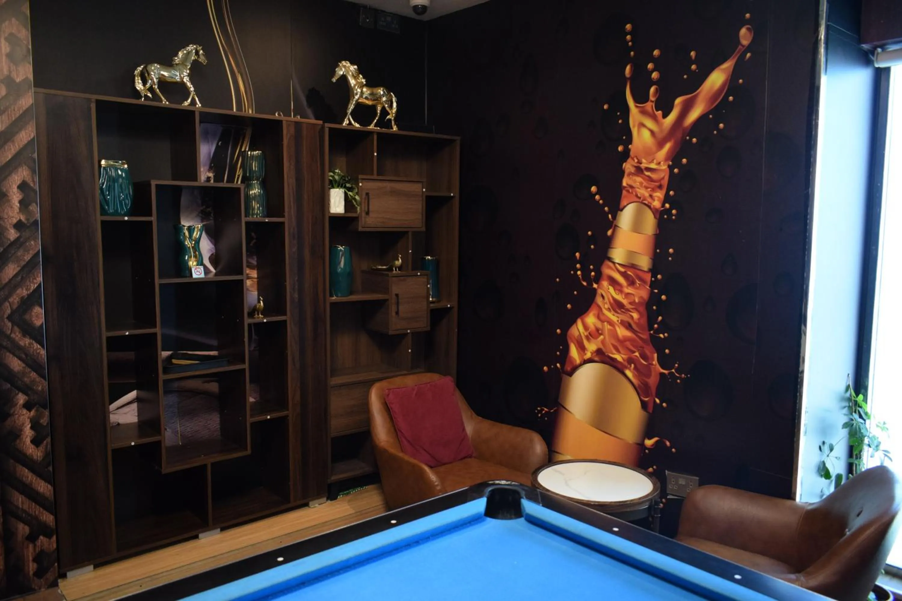 Lounge or bar in Saraya Corniche Hotel