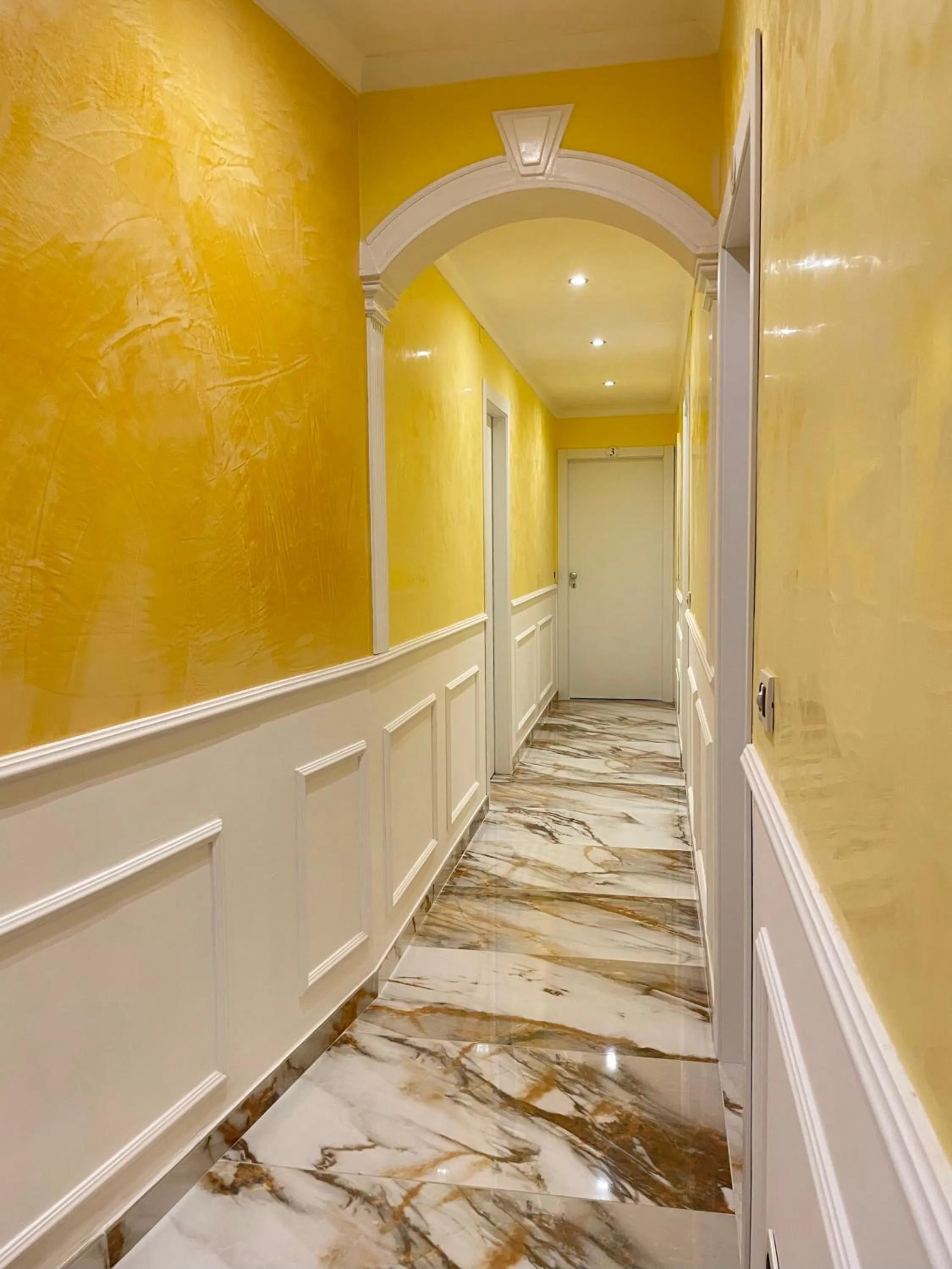 Facade/entrance in Narcisse