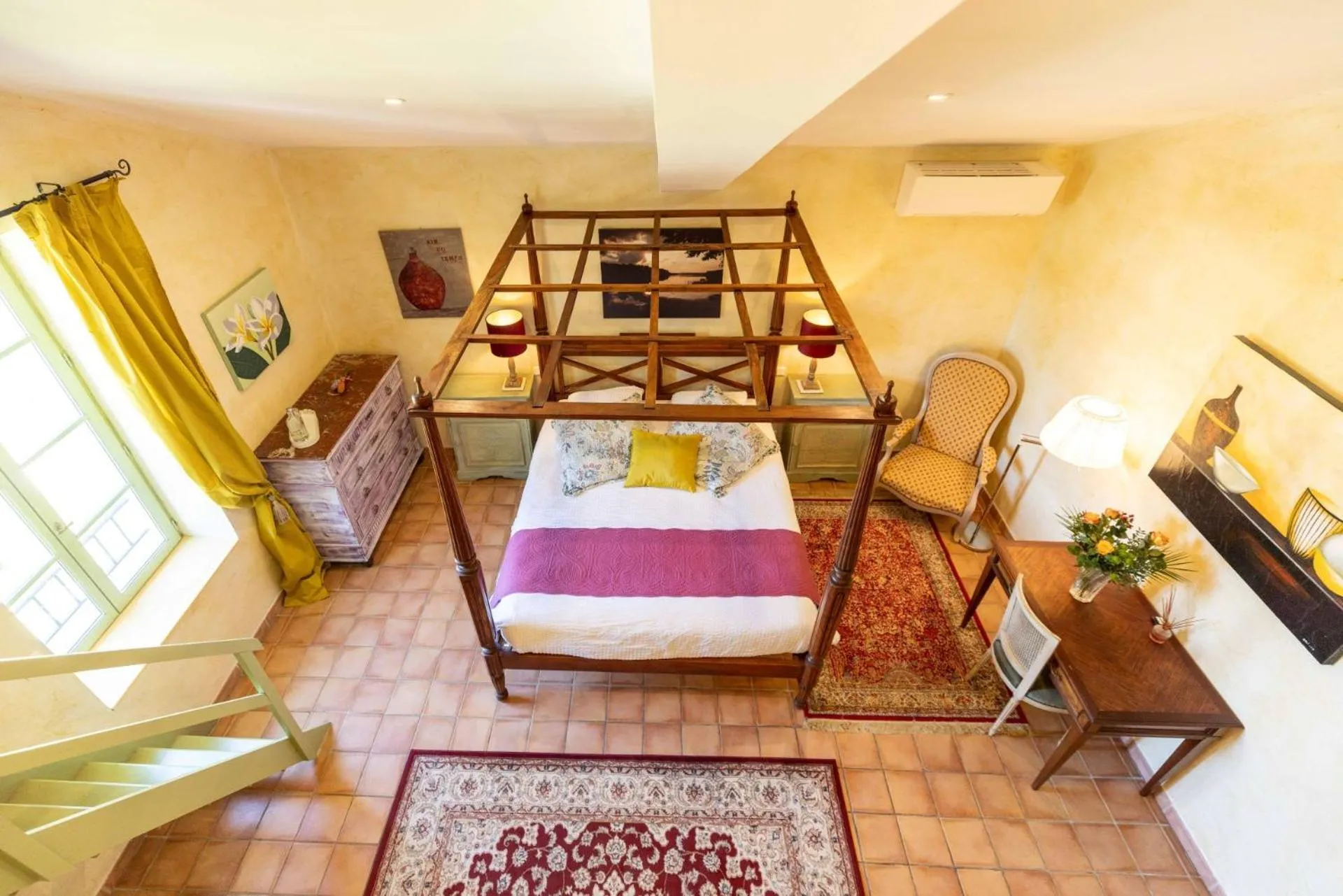 Bed in La Bastide des Amouriers