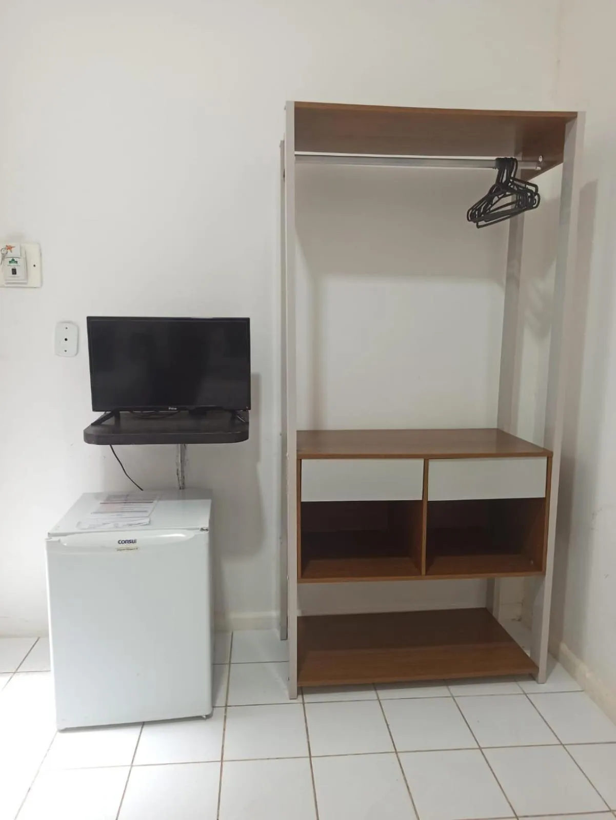 room service in Pousada Estrela do Mar