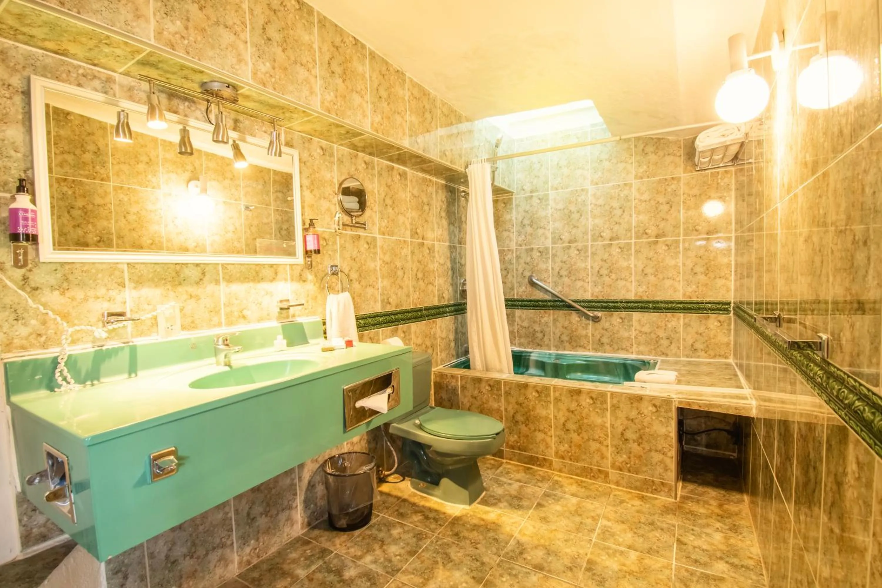 Hot Tub in Hotel Argento Zacatecas