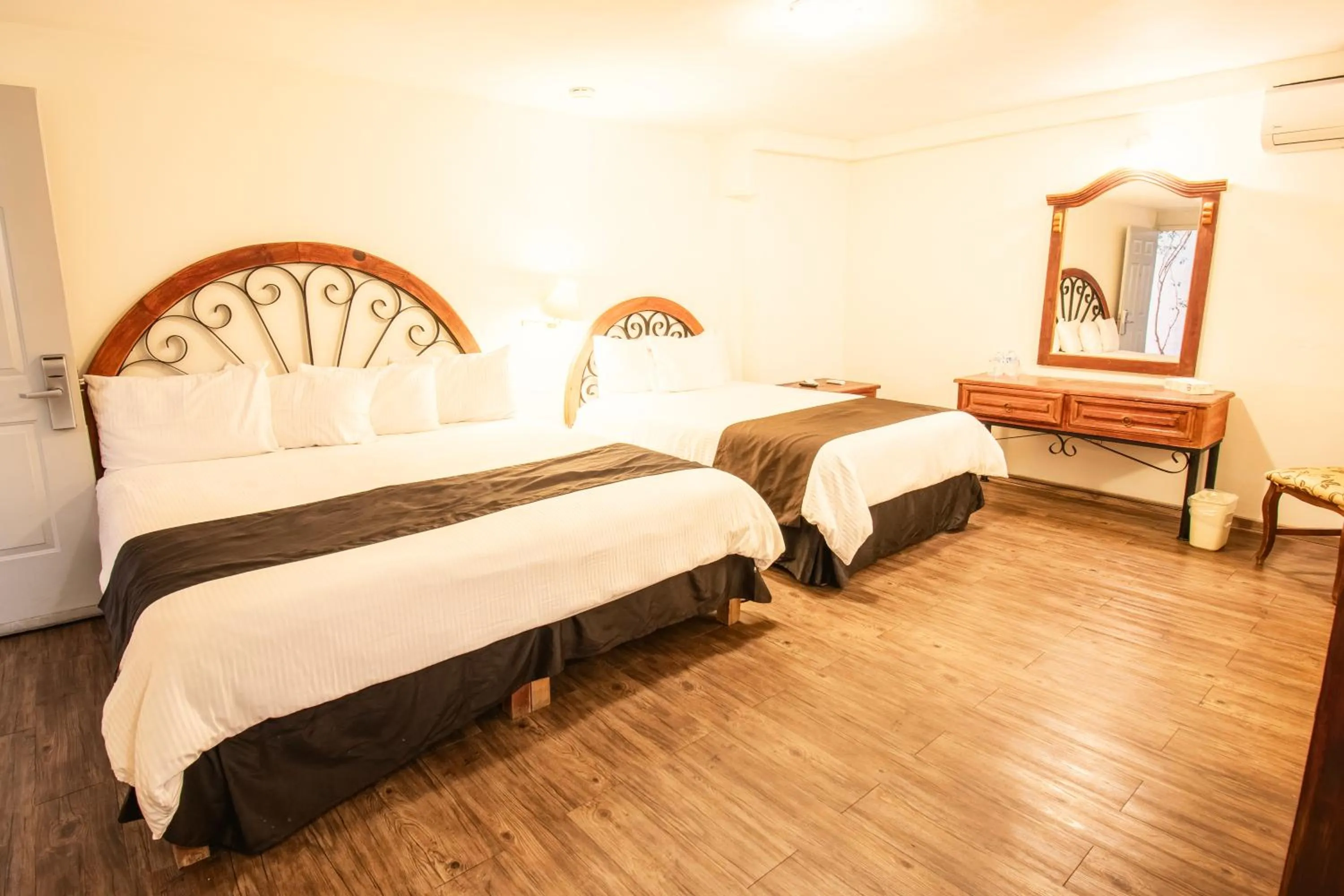 Bedroom, Bed in Hotel Argento Zacatecas