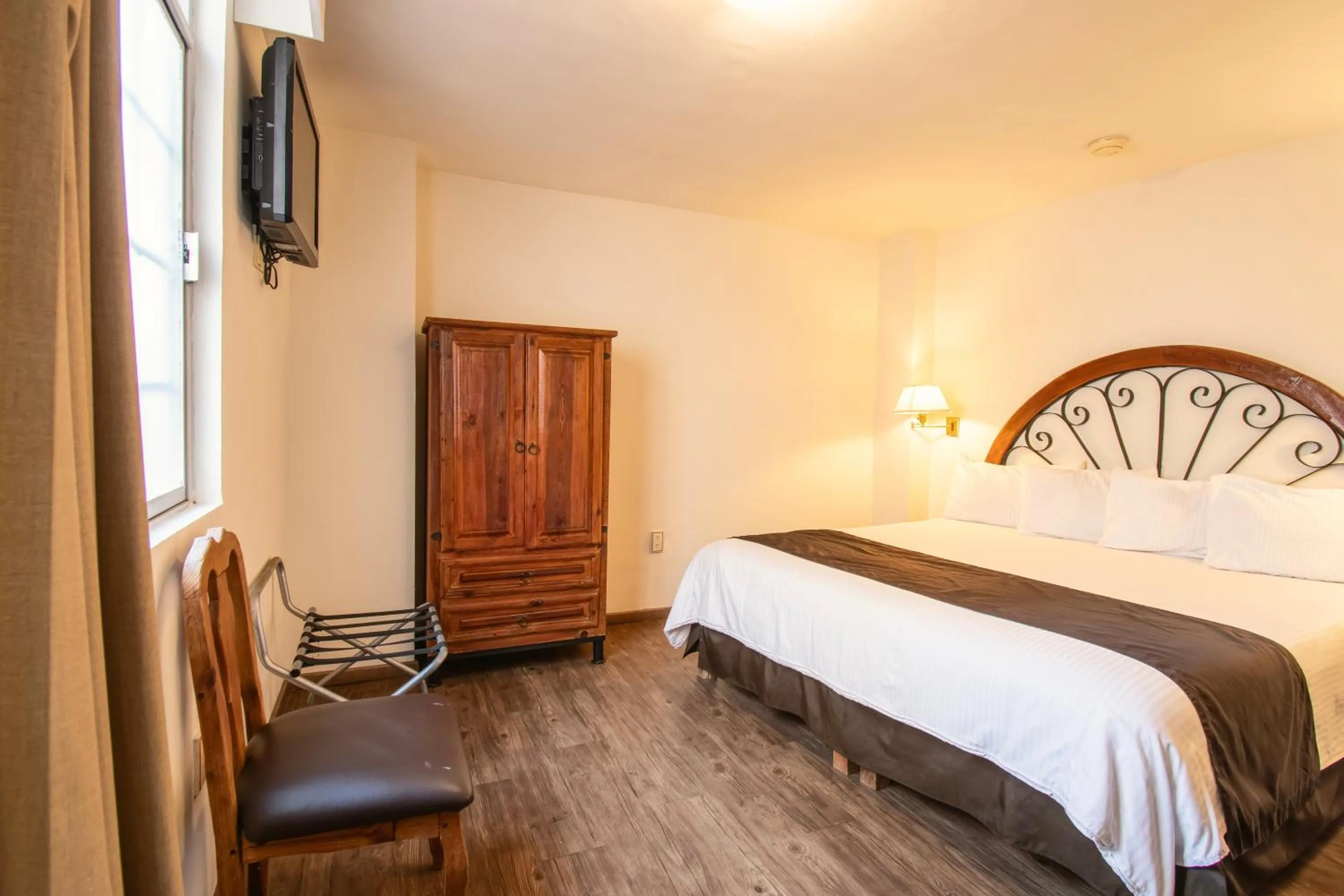 Bedroom, Bed in Hotel Argento Zacatecas