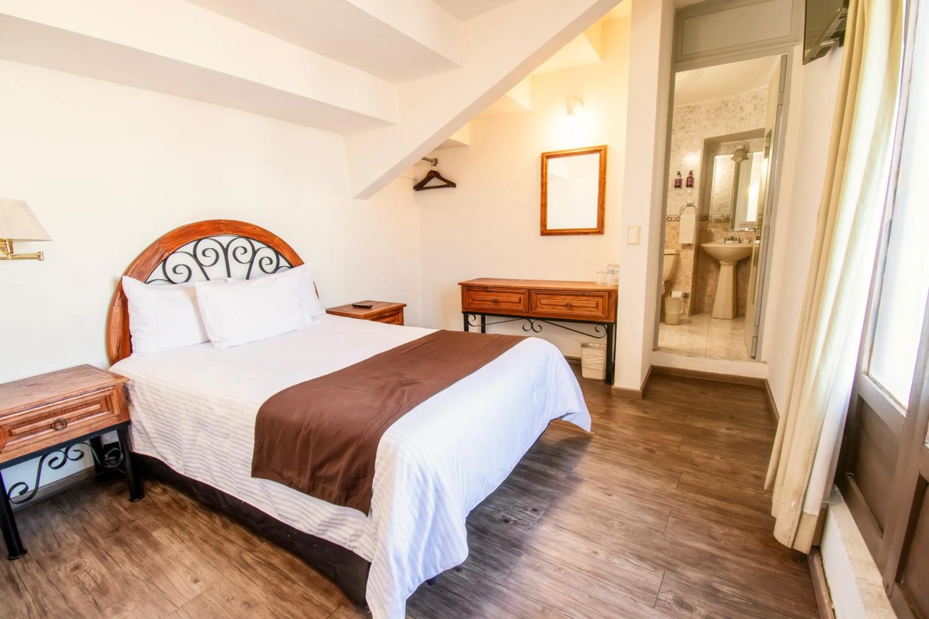 Bedroom, Bed in Hotel Argento Zacatecas