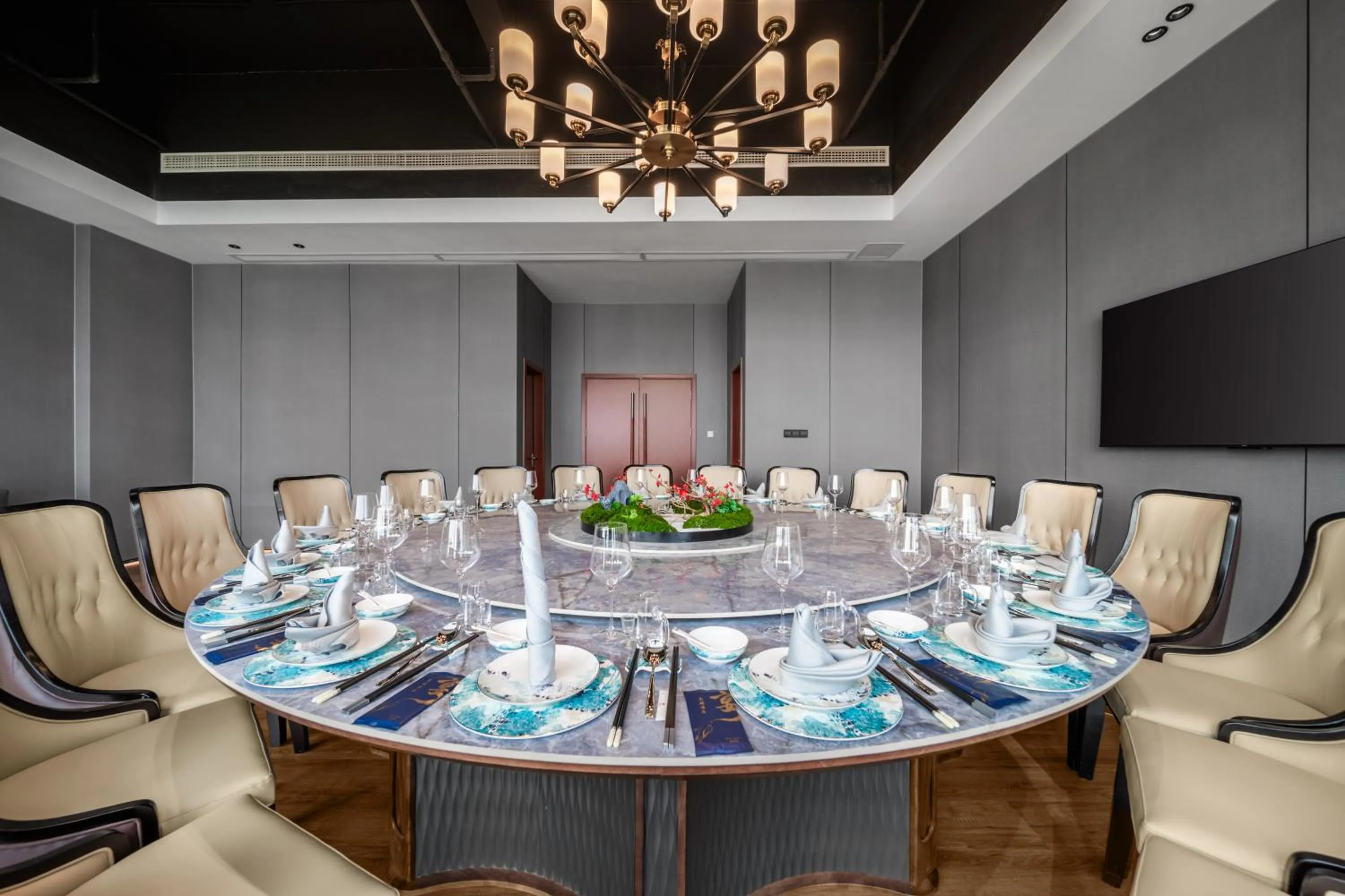 Restaurant/places to eat in Chongqing Jiayu Emperor Hotel