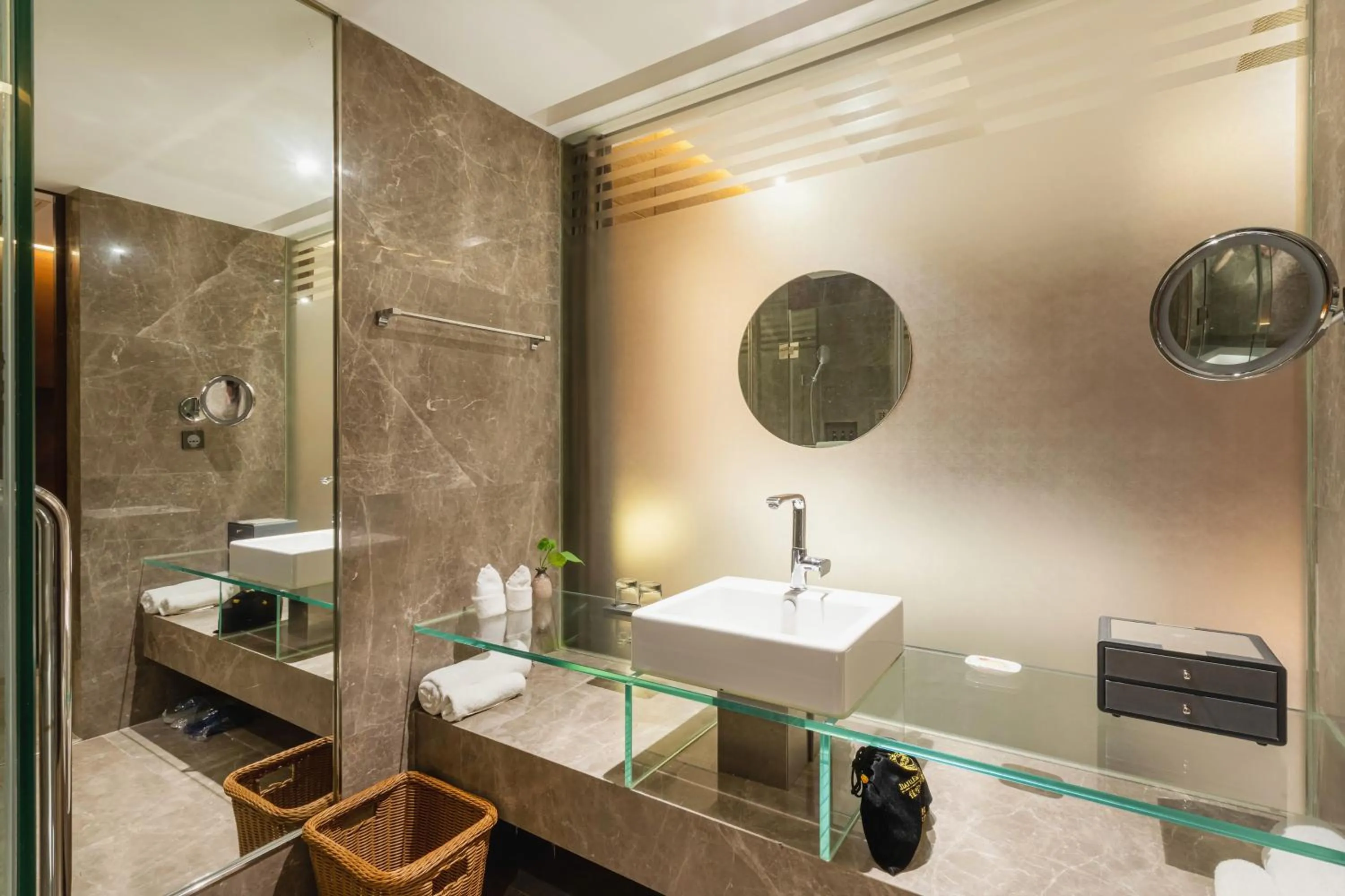 Bathroom in Chongqing Jiayu Emperor Hotel