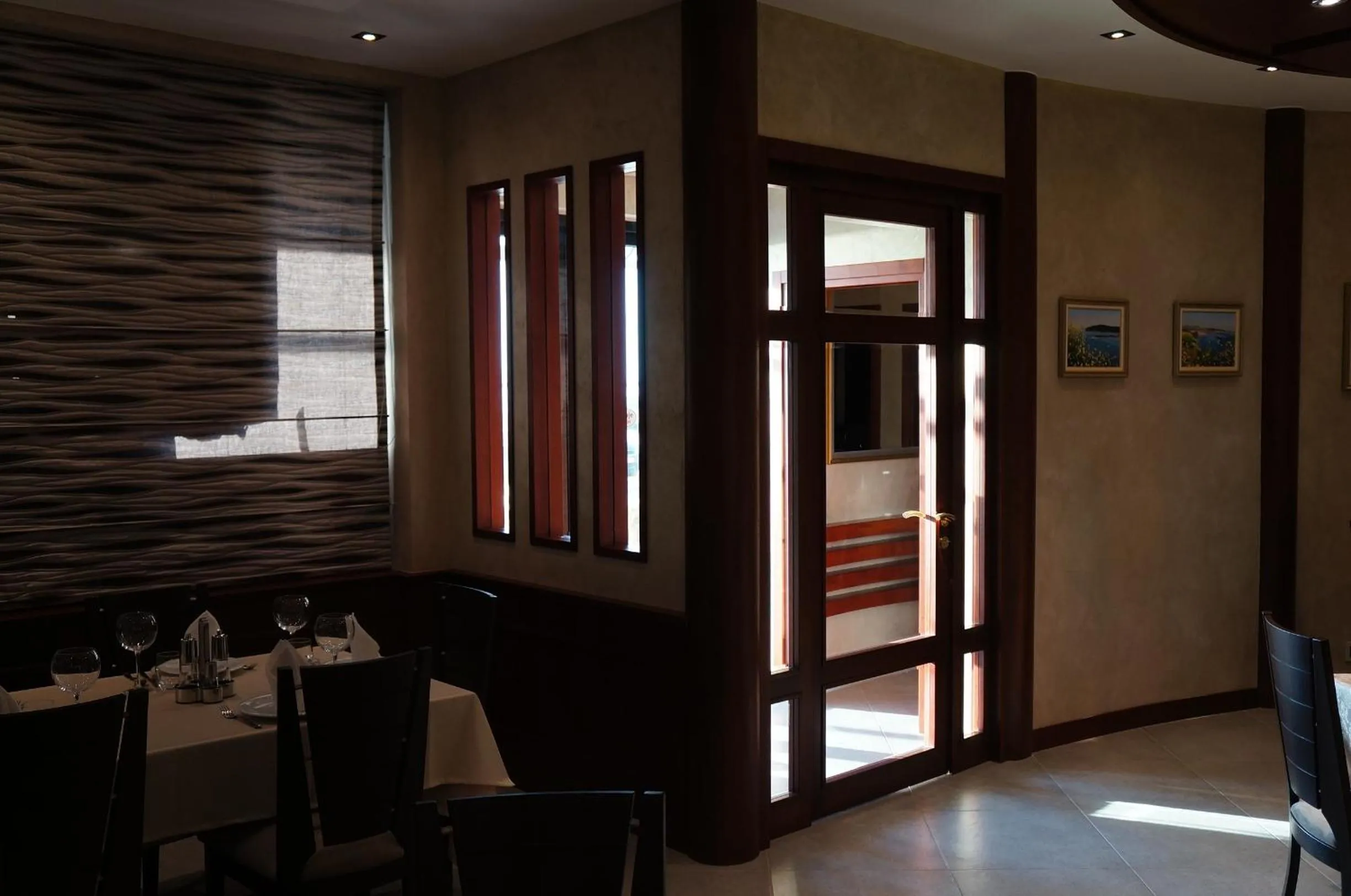 Restaurant/places to eat in Hotel Primavera