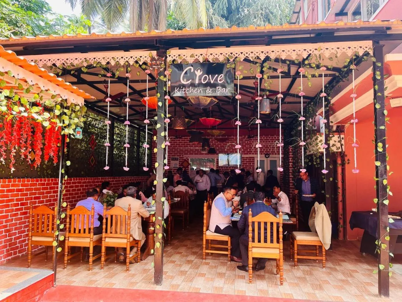 Restaurant/places to eat in Raj Samudra Hotel and Spa