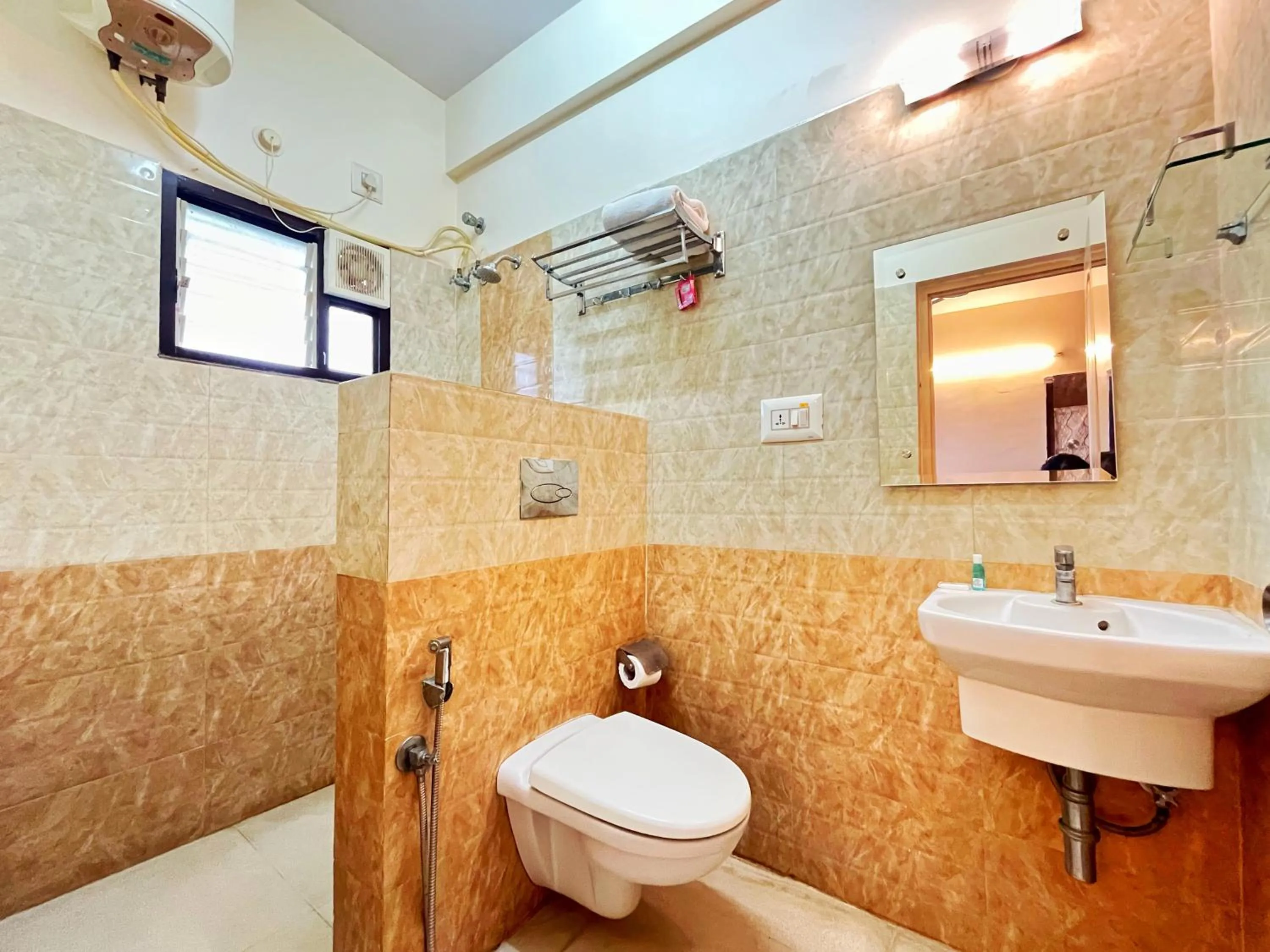 Bathroom in Mystic Felicity Inn