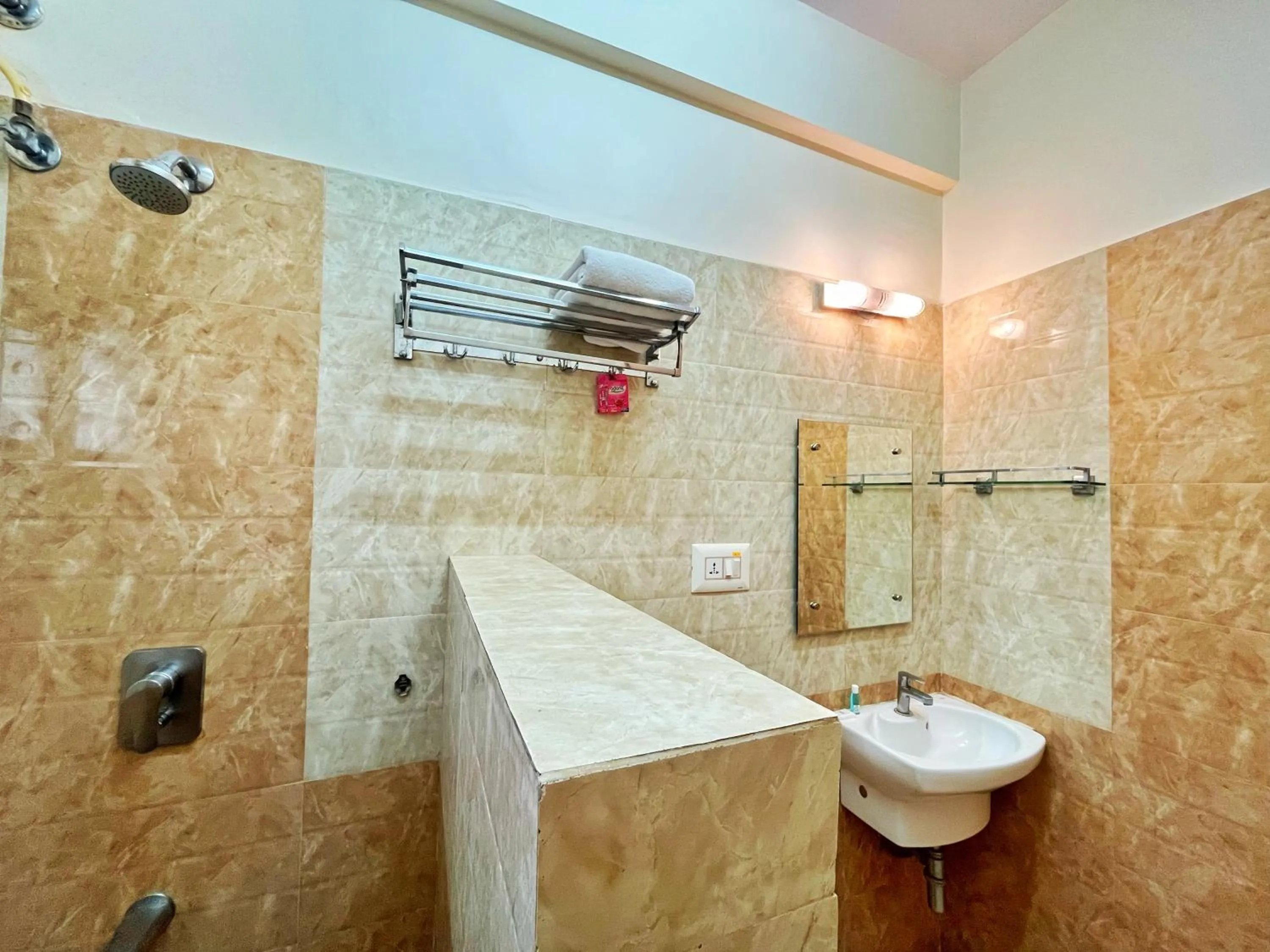 Bathroom in Mystic Felicity Inn