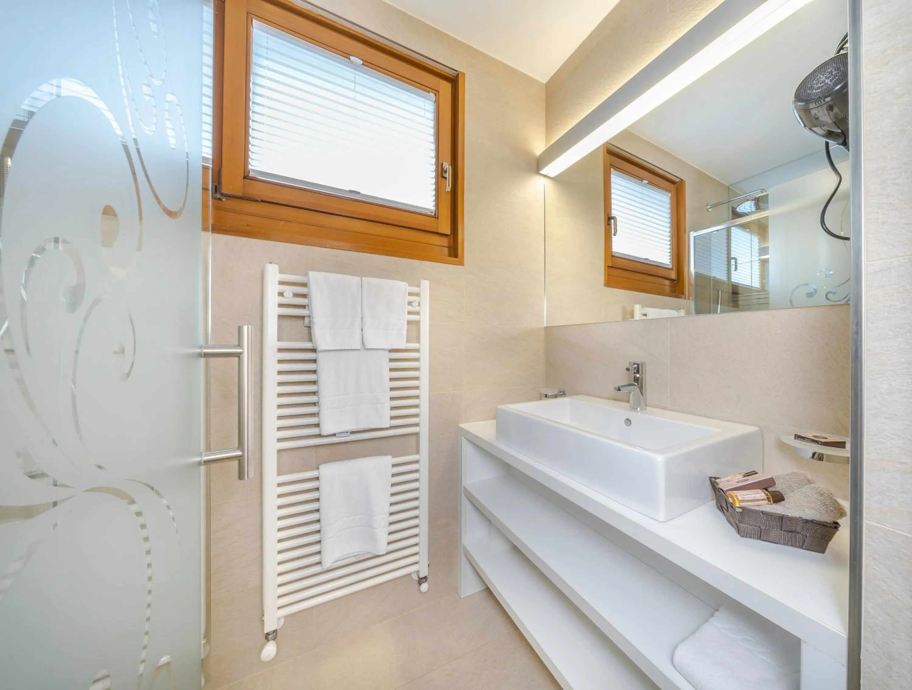 Bathroom in Garni Tramans