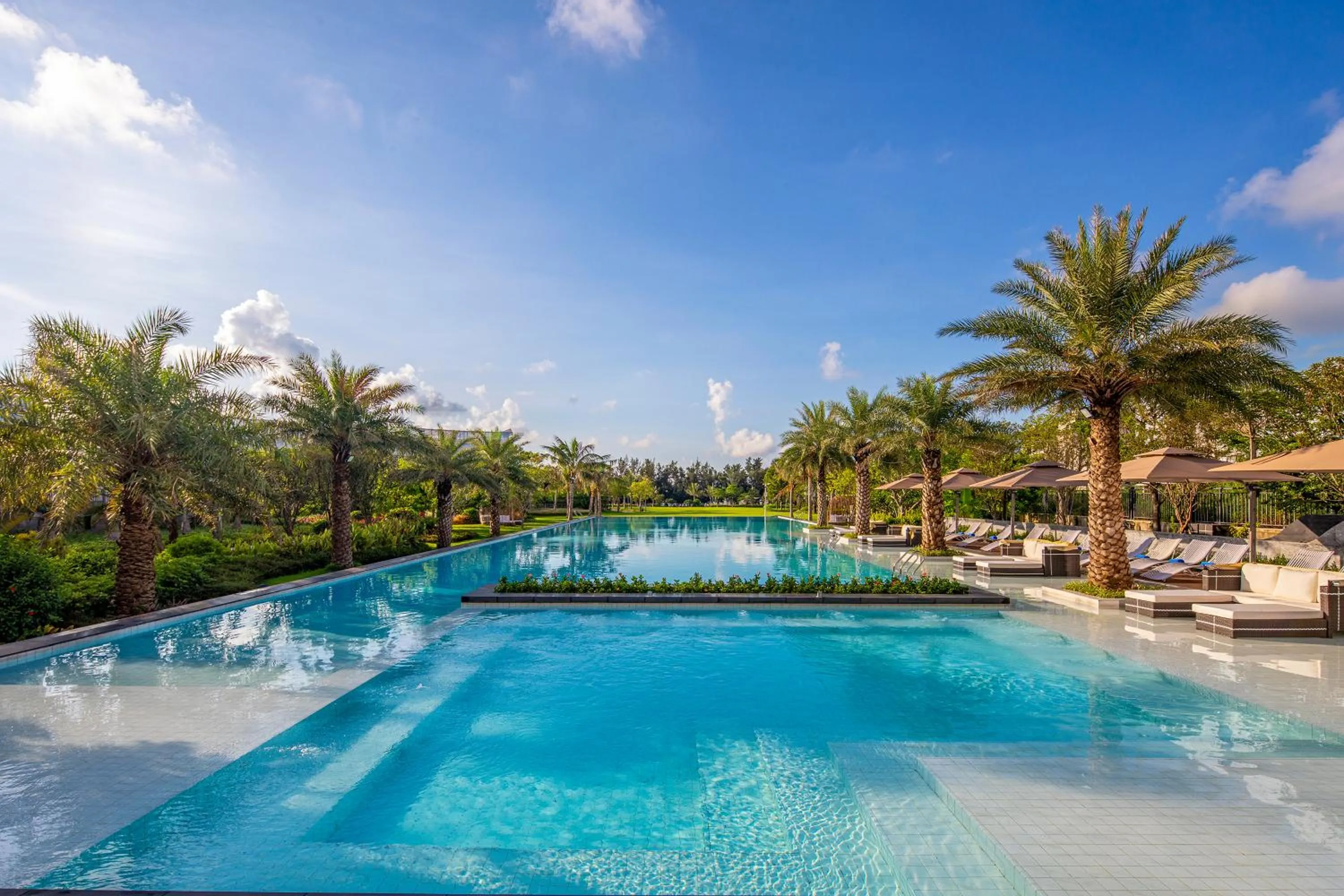 Swimming pool in HUALUXE Beihai Silver Beach Resort by IHG