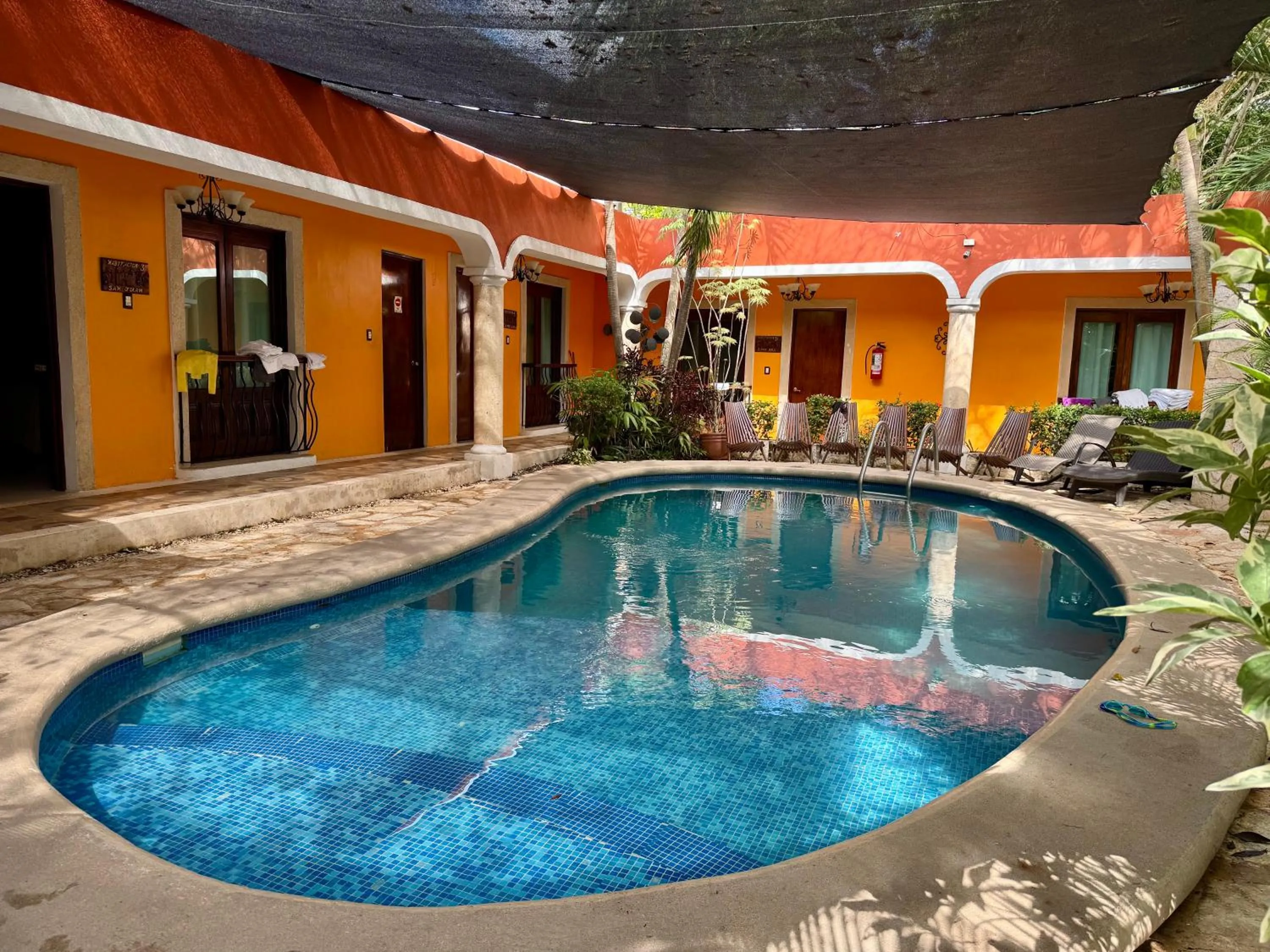 Swimming pool in El Zaguán Colonial by GuruHotel
