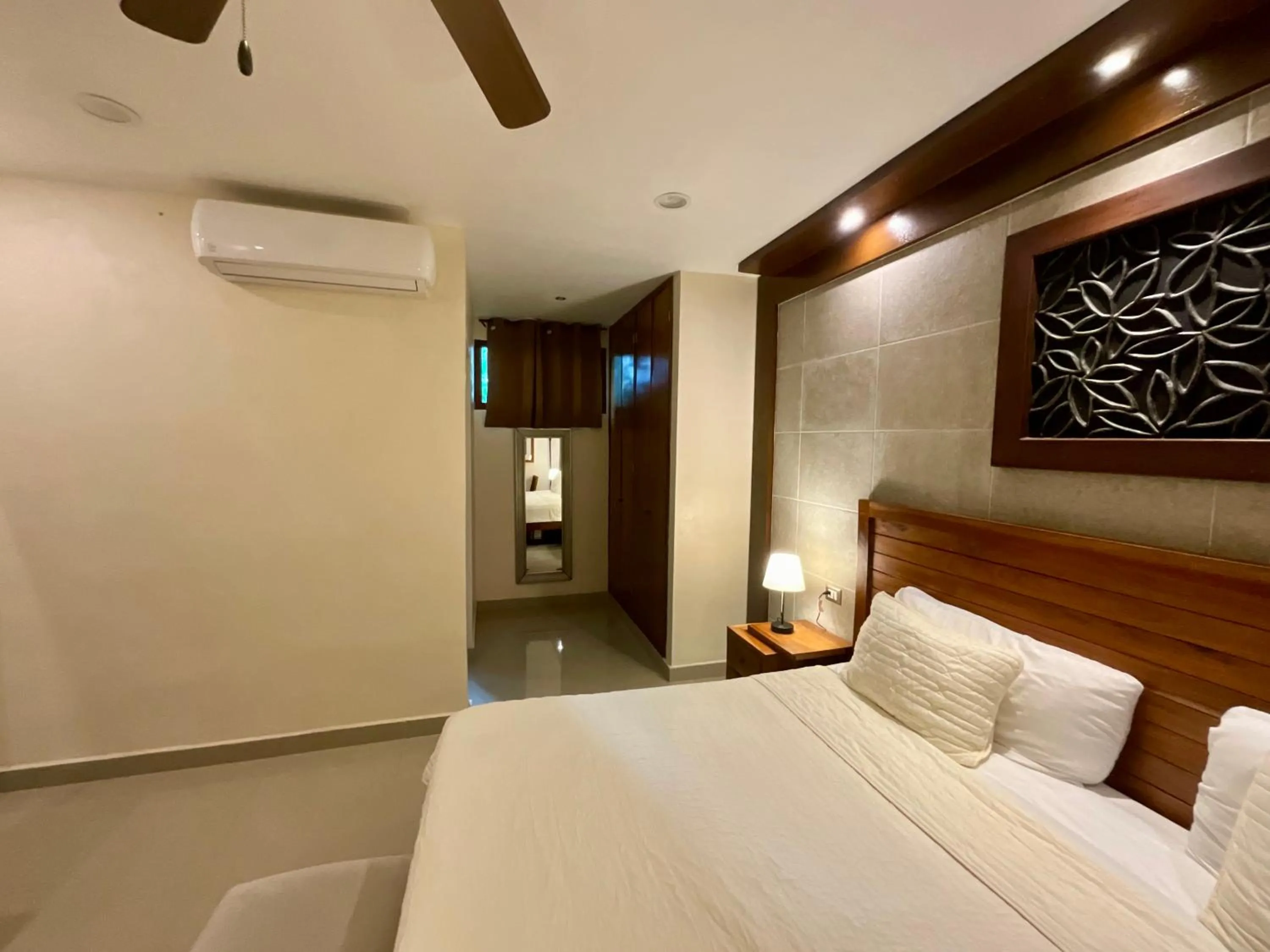 Bed in El Zaguán Colonial by GuruHotel