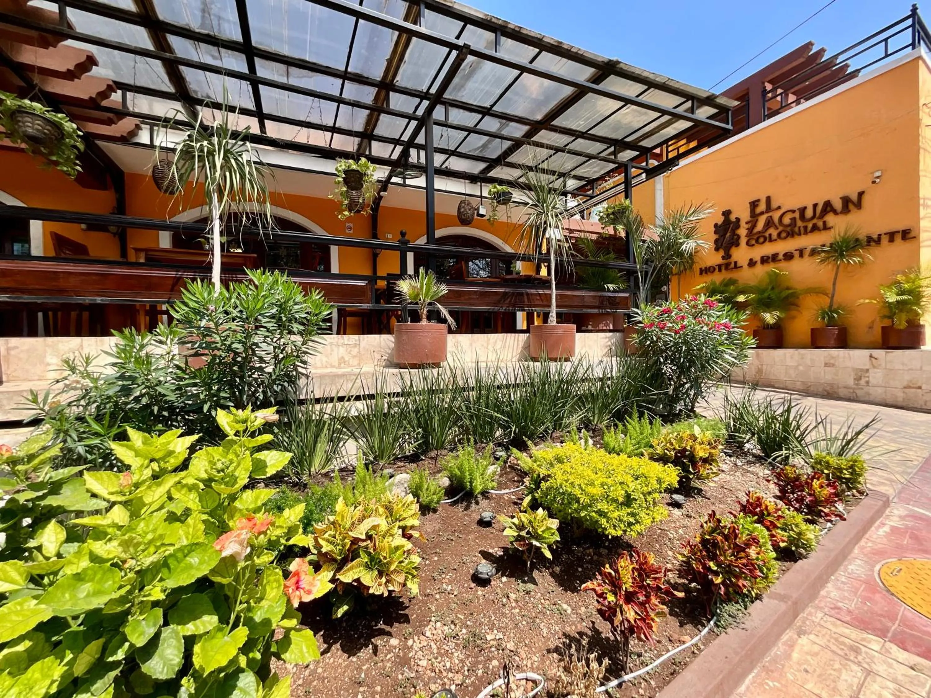 El Zaguán Colonial by GuruHotel