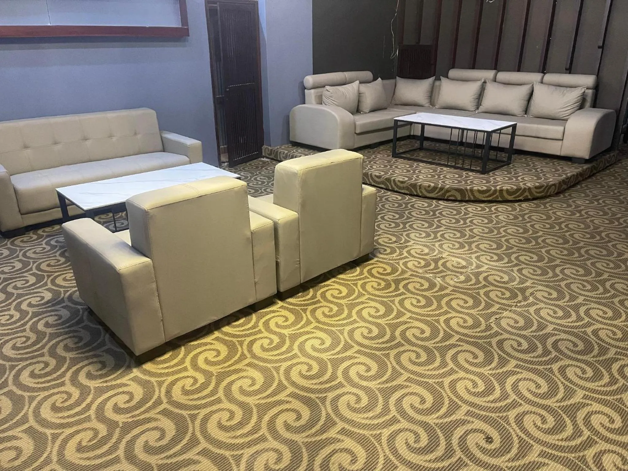 Seating area in Lucky city hotel