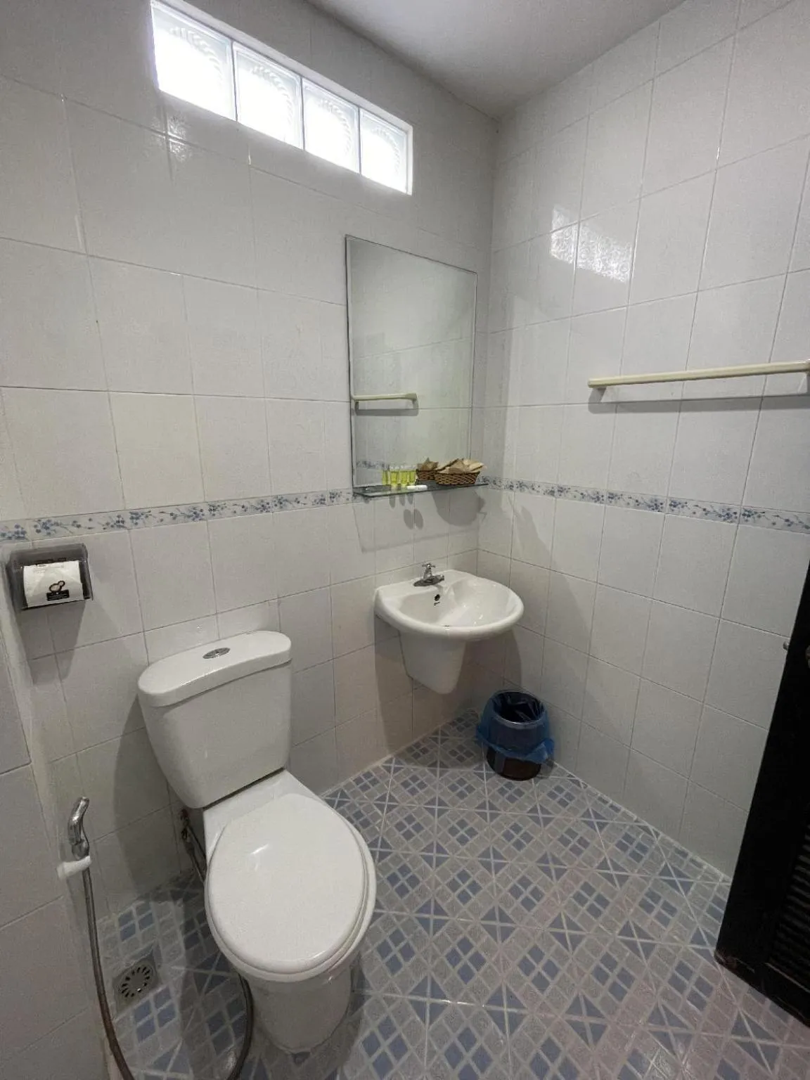 Shower in Lucky city hotel