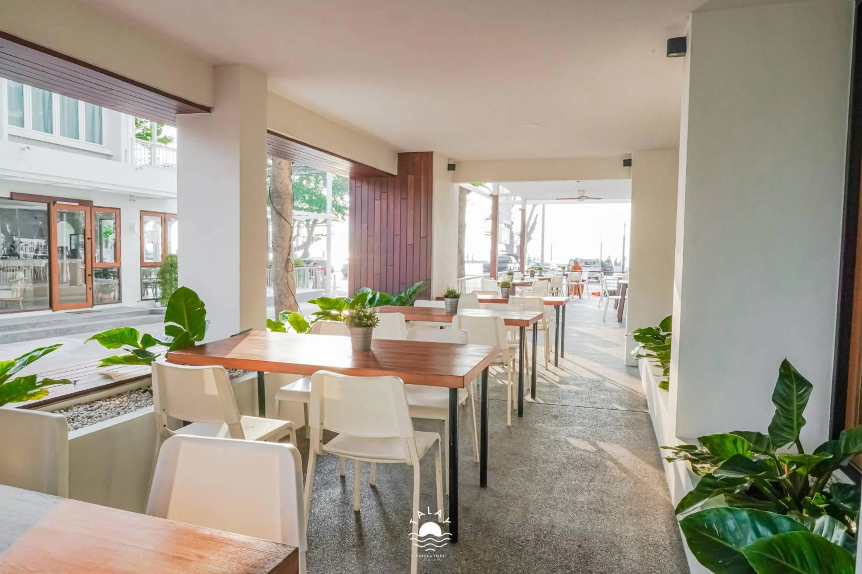 Seating area in Talay Hotel and Villa Cha-am