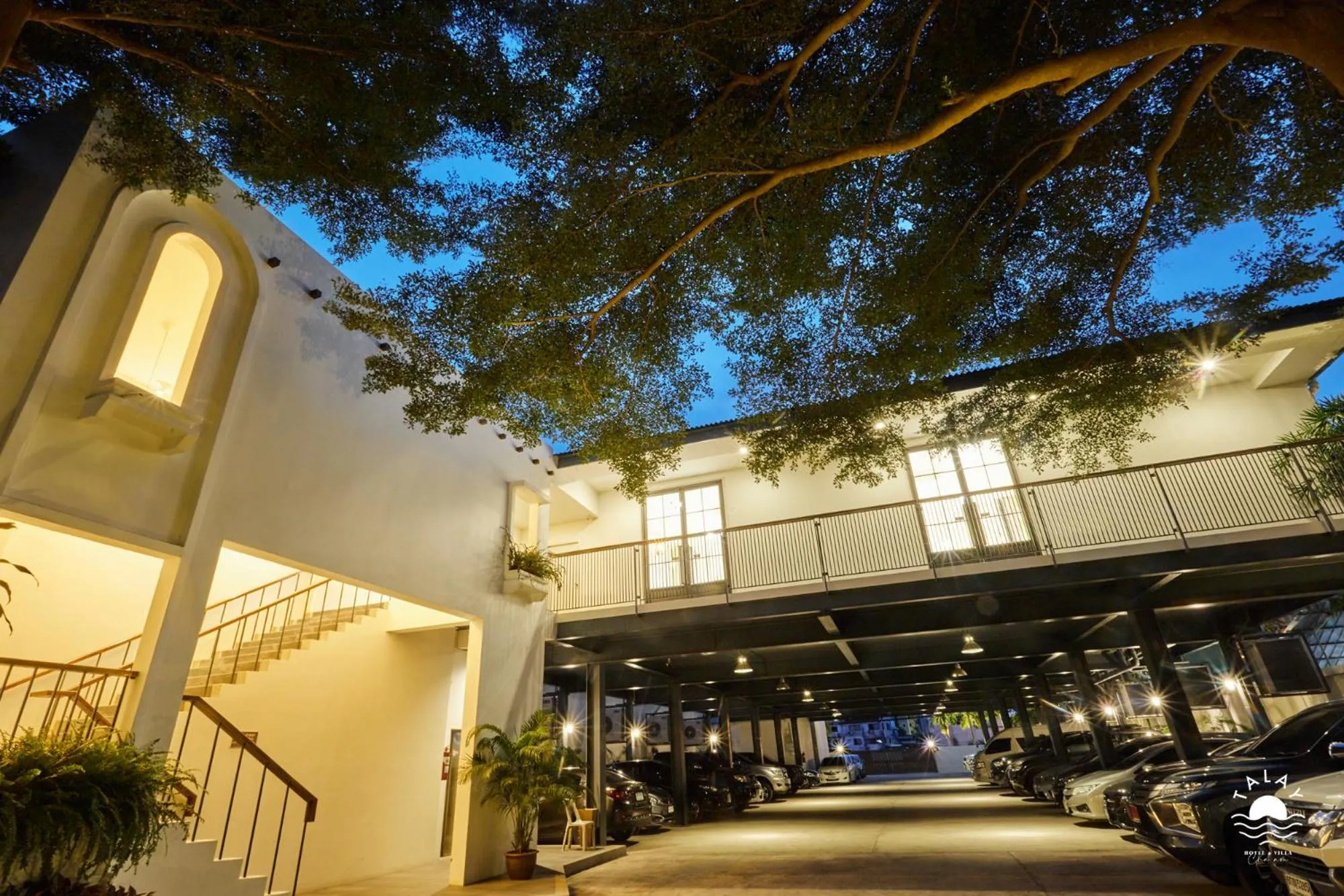 Night in Talay Hotel and Villa Cha-am