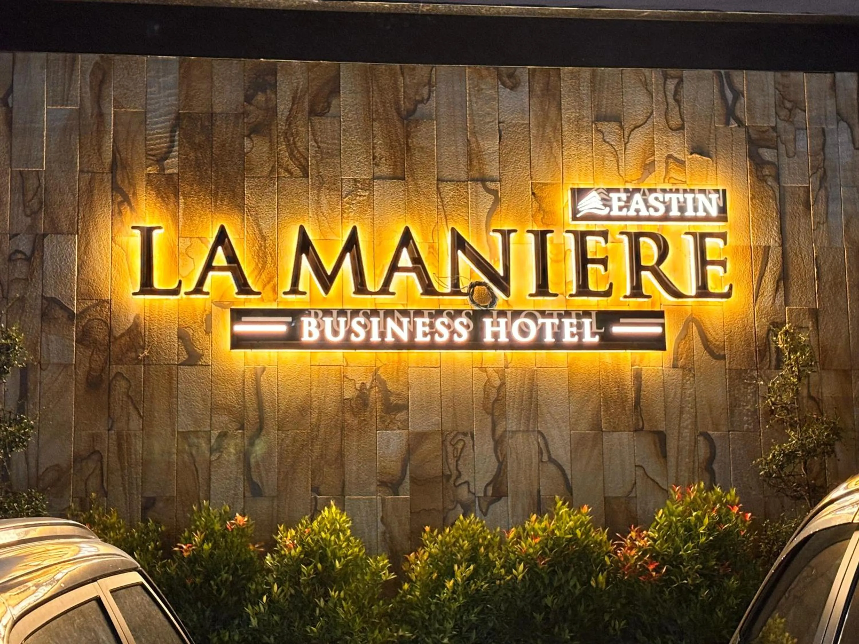 Property building in ECKO La Maniere Business Hotels