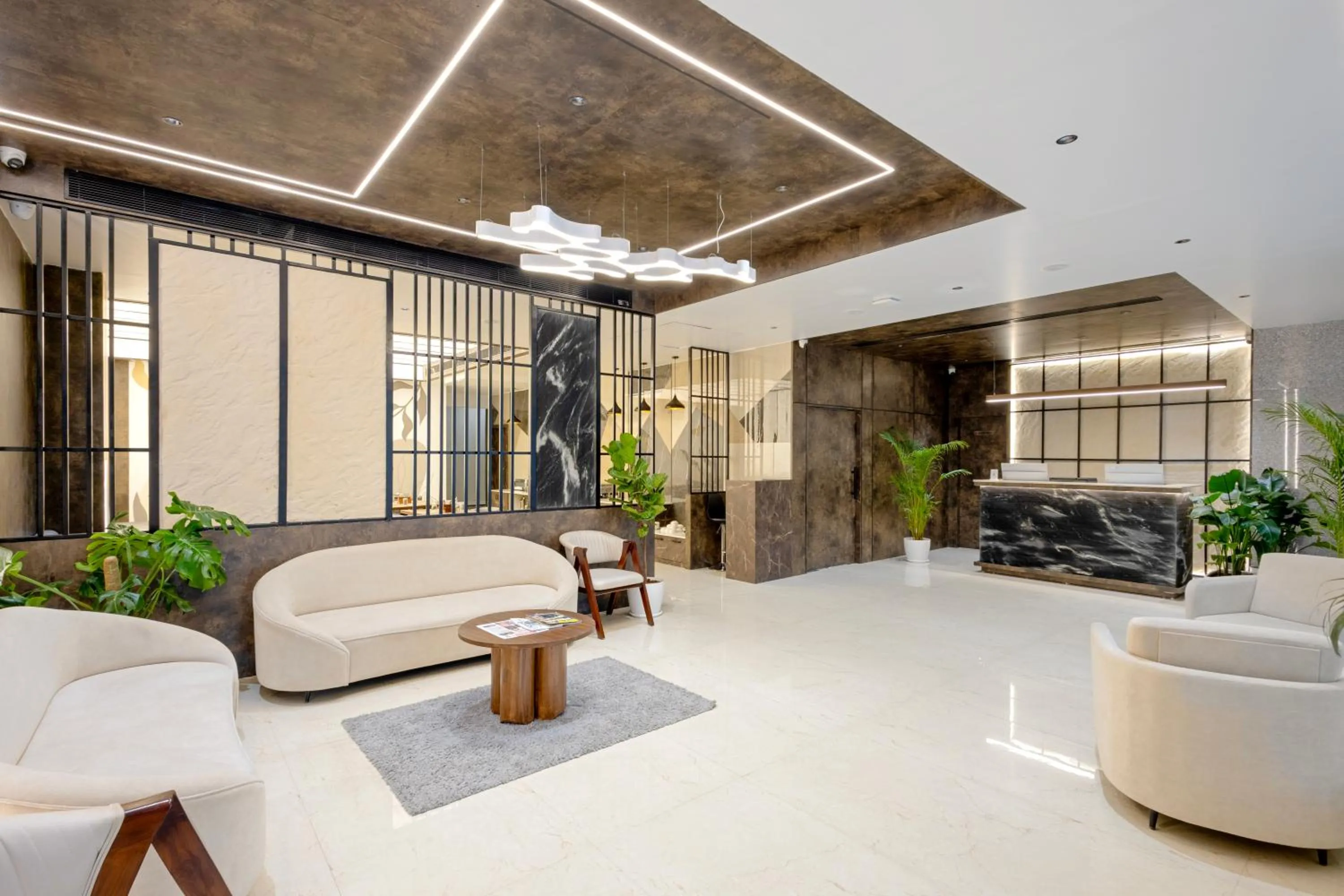 Lobby or reception in ECKO La Maniere Business Hotels