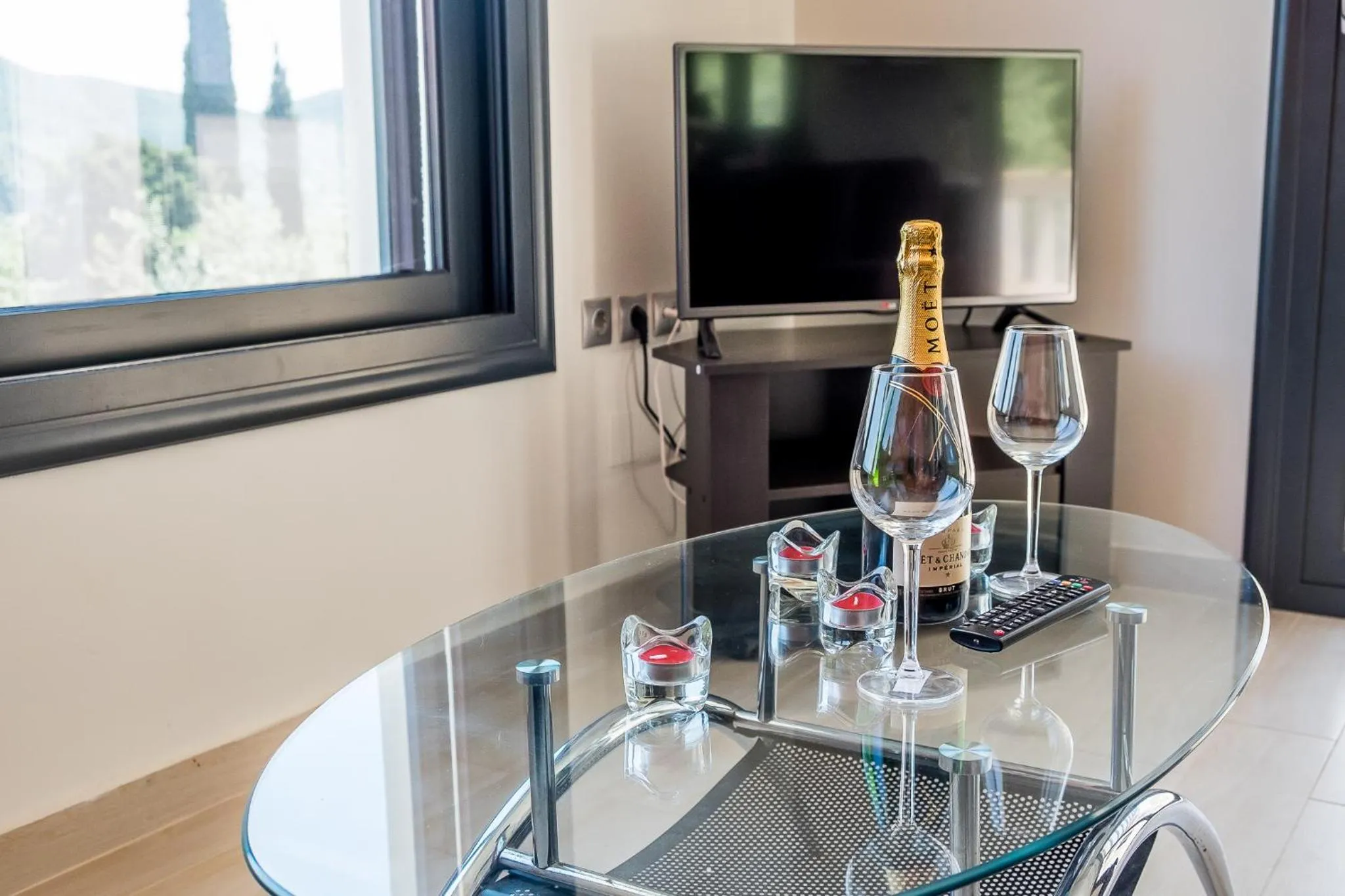 Alcoholic drinks in Golden Sun Villas