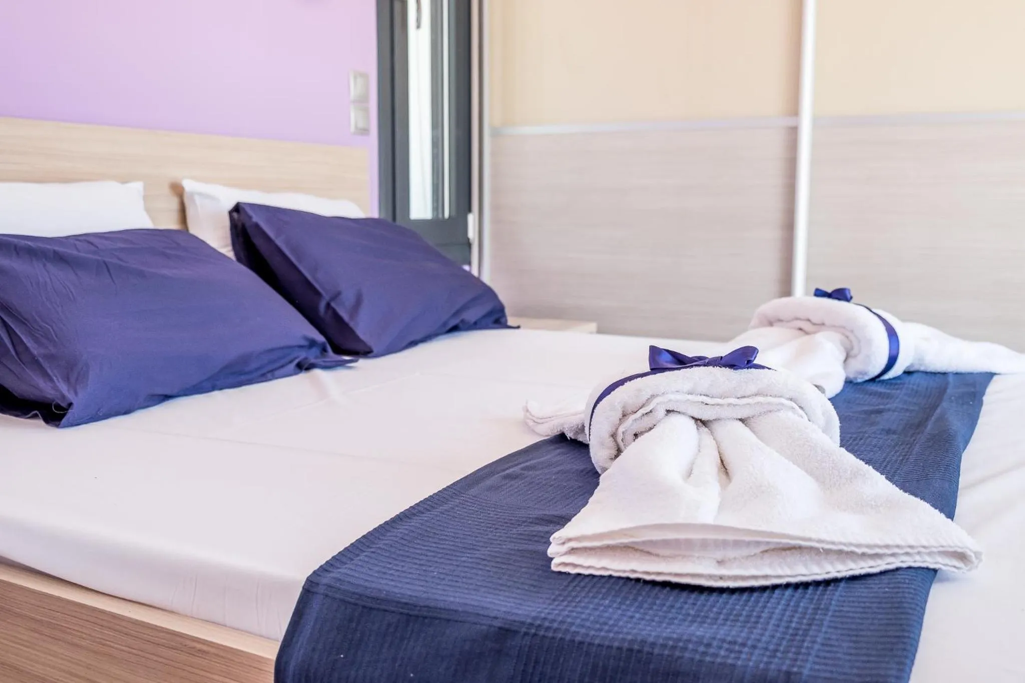 Bed in Golden Sun Villas