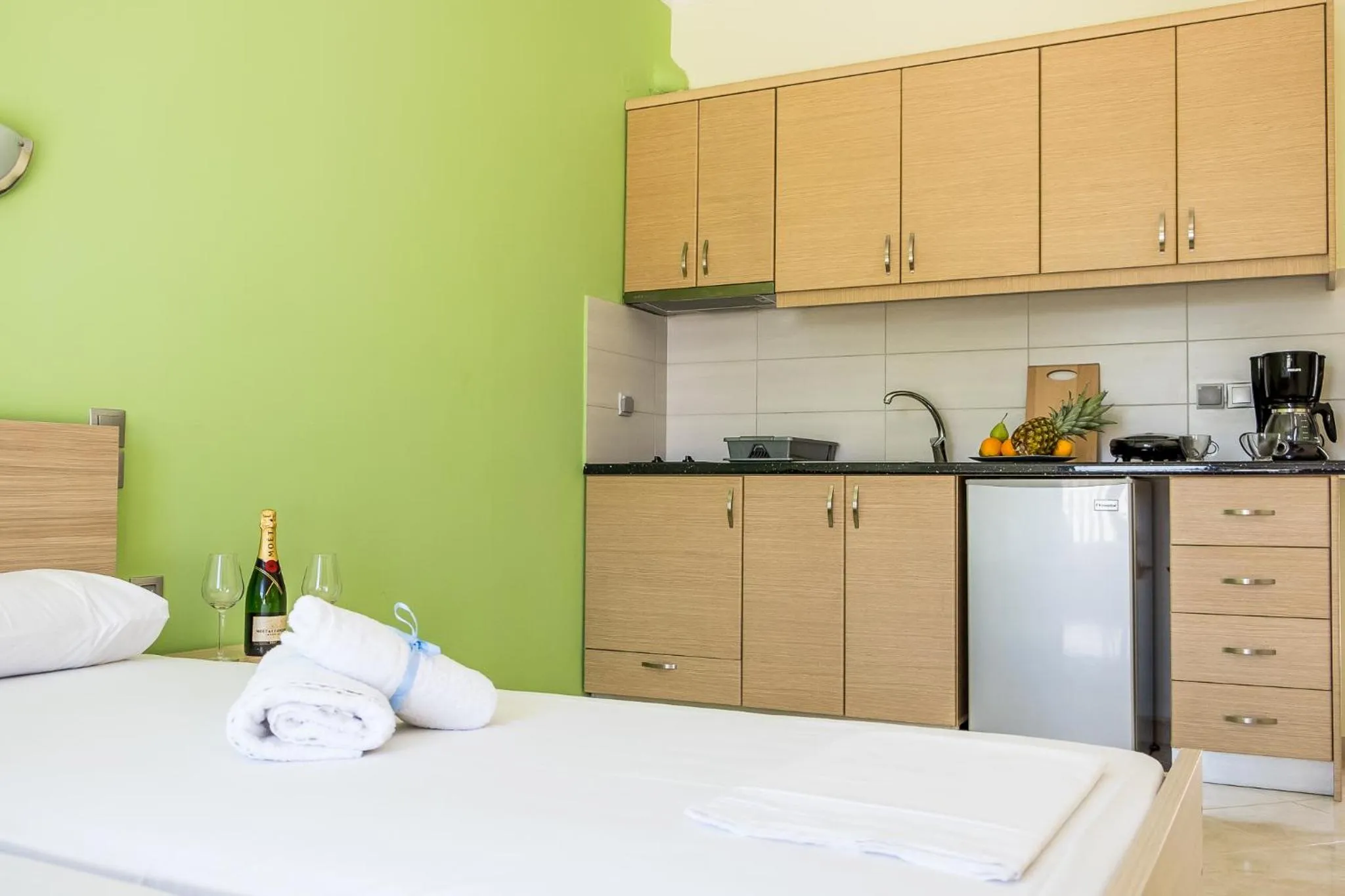 Photo of the whole room, Bed in Golden Sun Villas