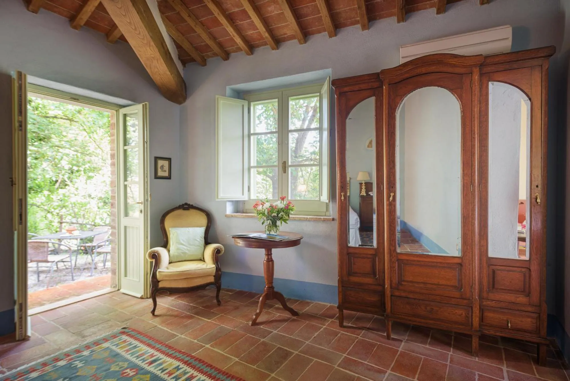 Living room in Borgo Laticastelli