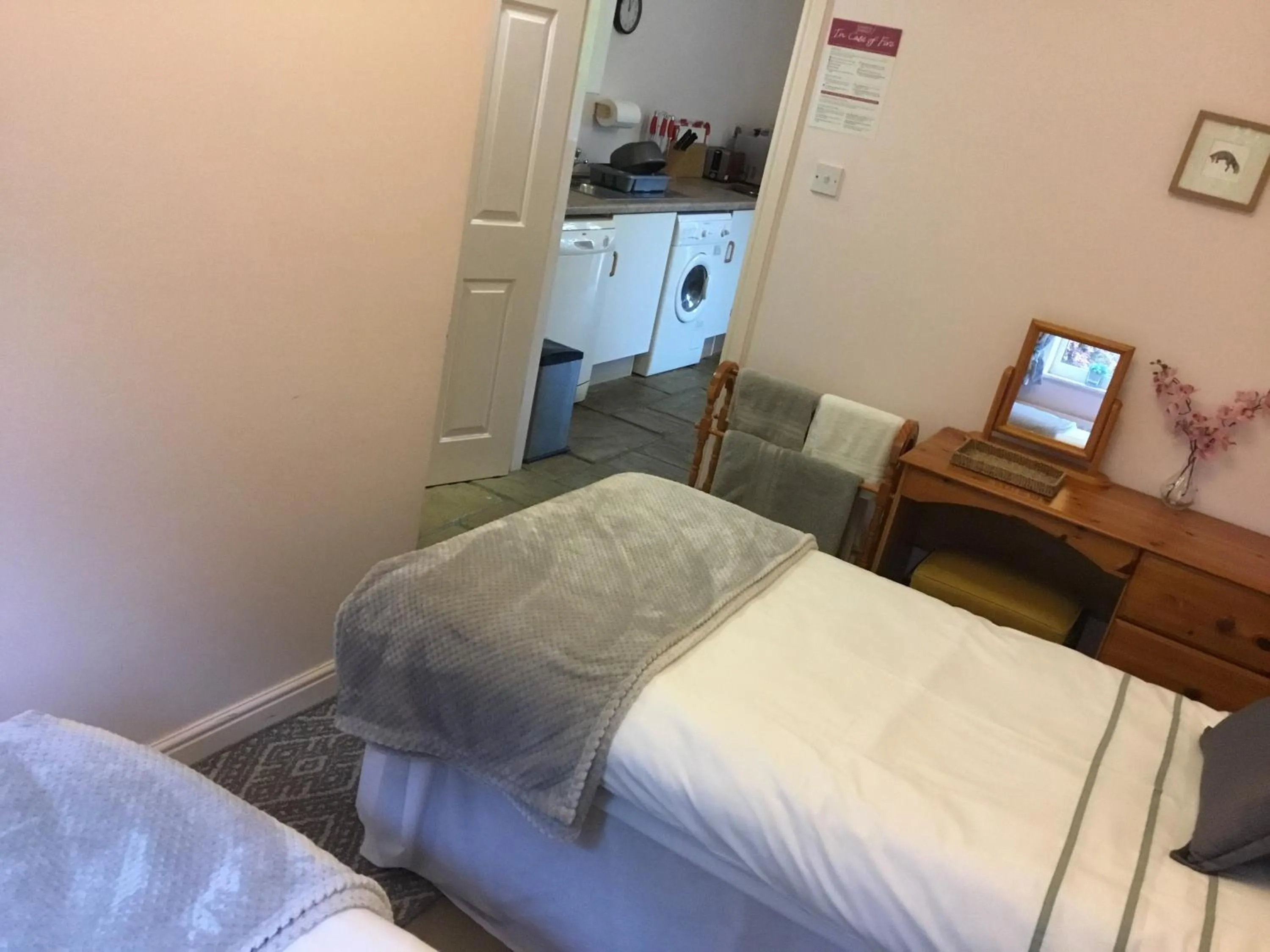 Bedroom, Bed in The Burnside