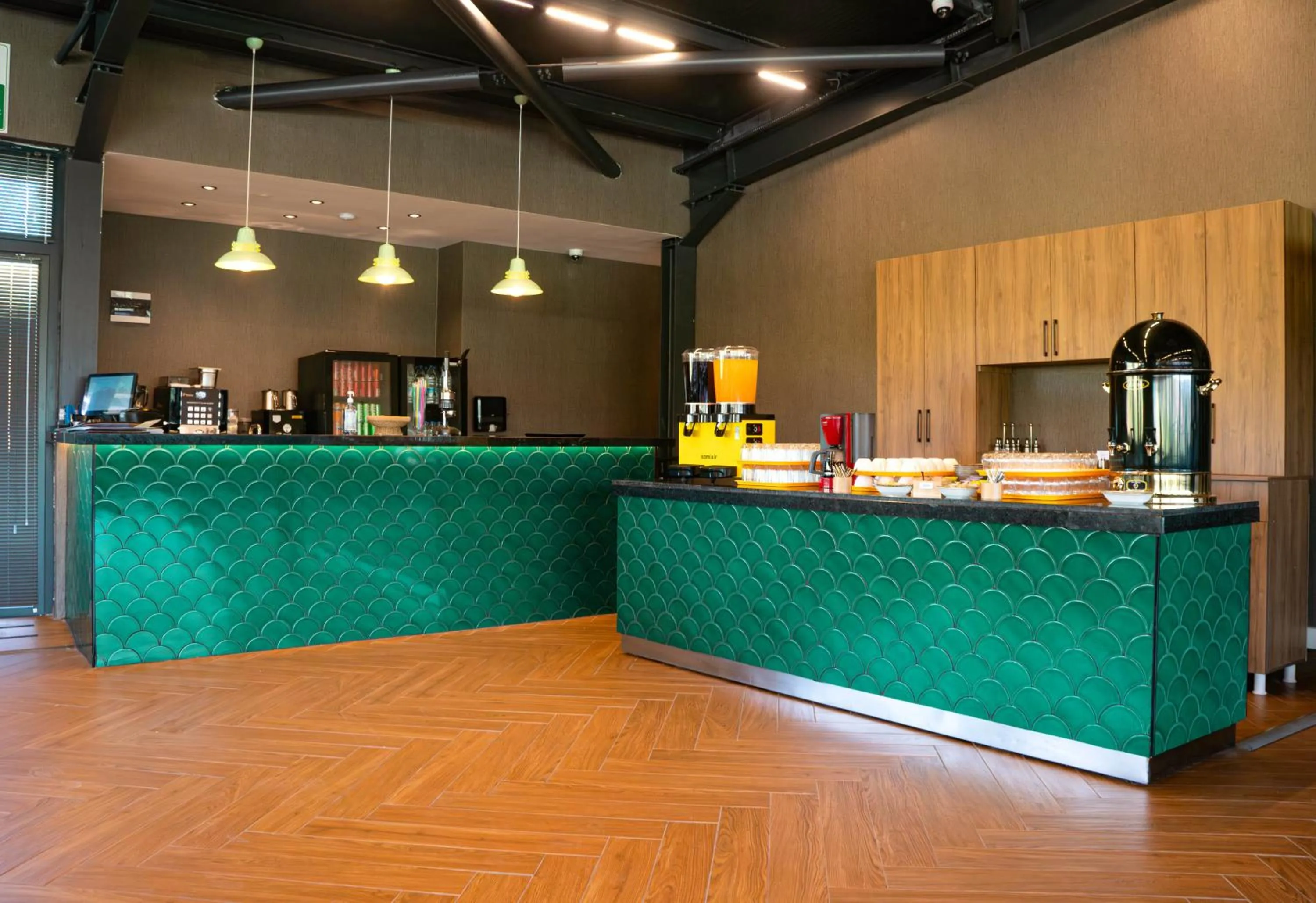 Coffee/tea facilities in ivy Hotel Spa