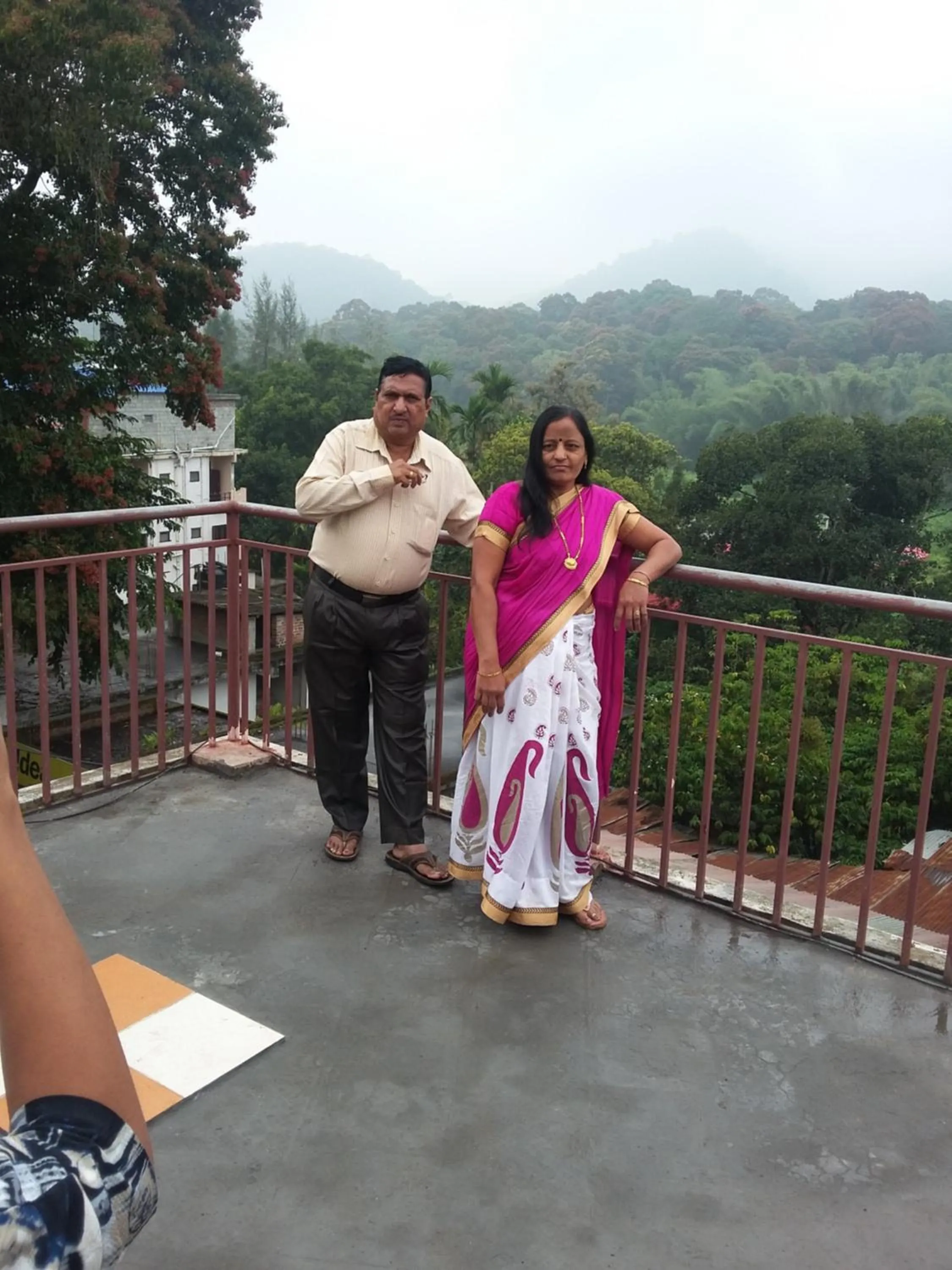 group of guests in Quadriya Palace