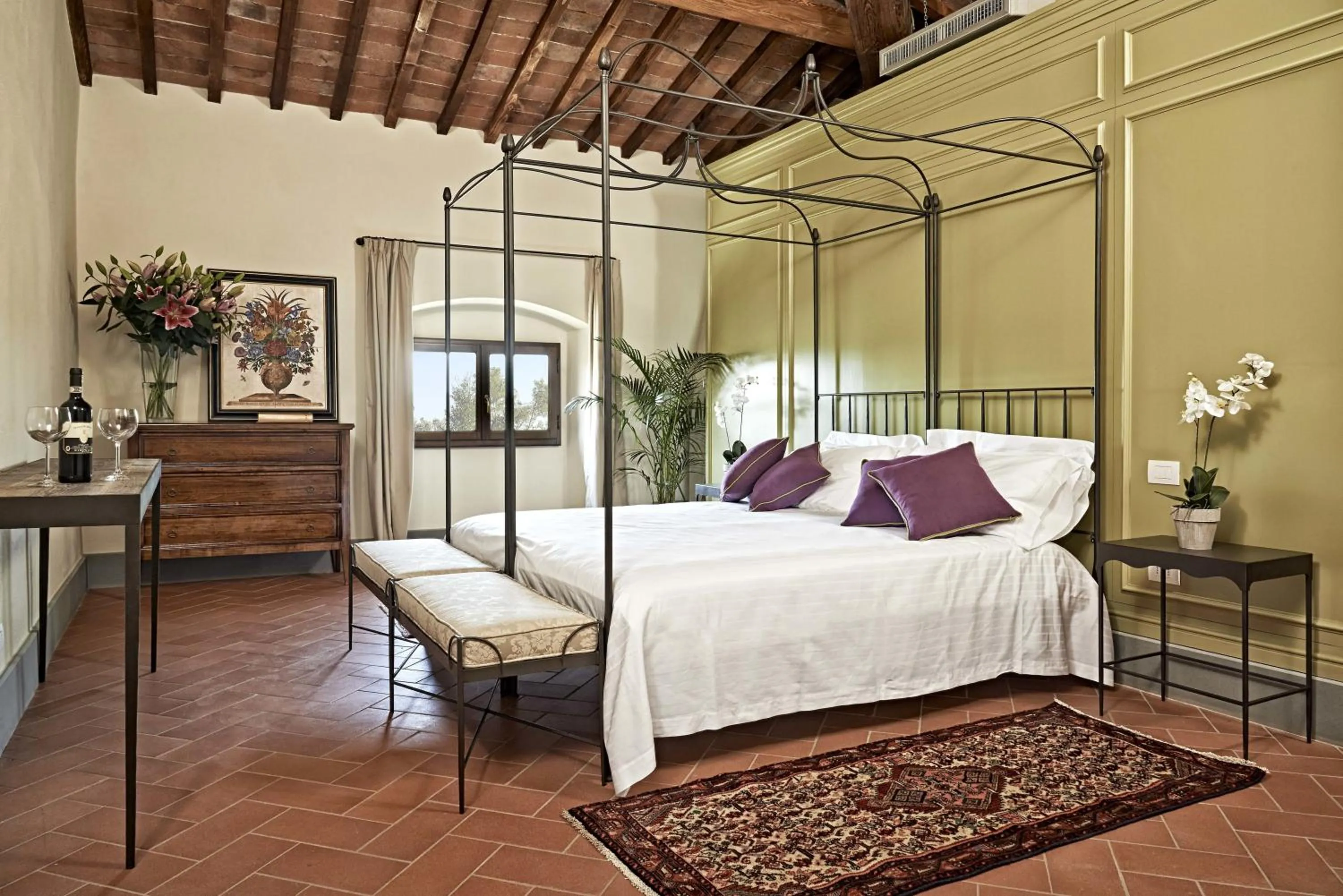 Photo of the whole room, Bed in Villa Medicea di Lilliano