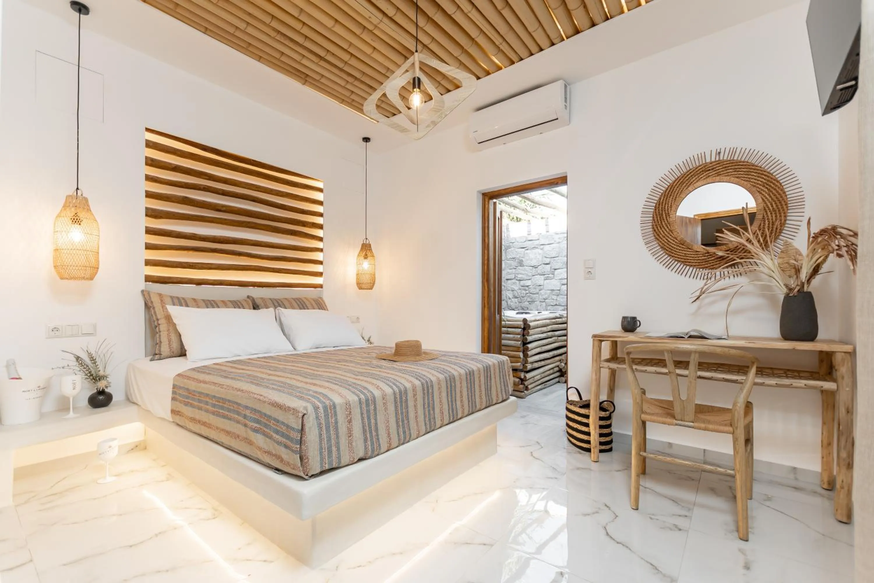 Shower, Bed in Naxian Serenity Suites