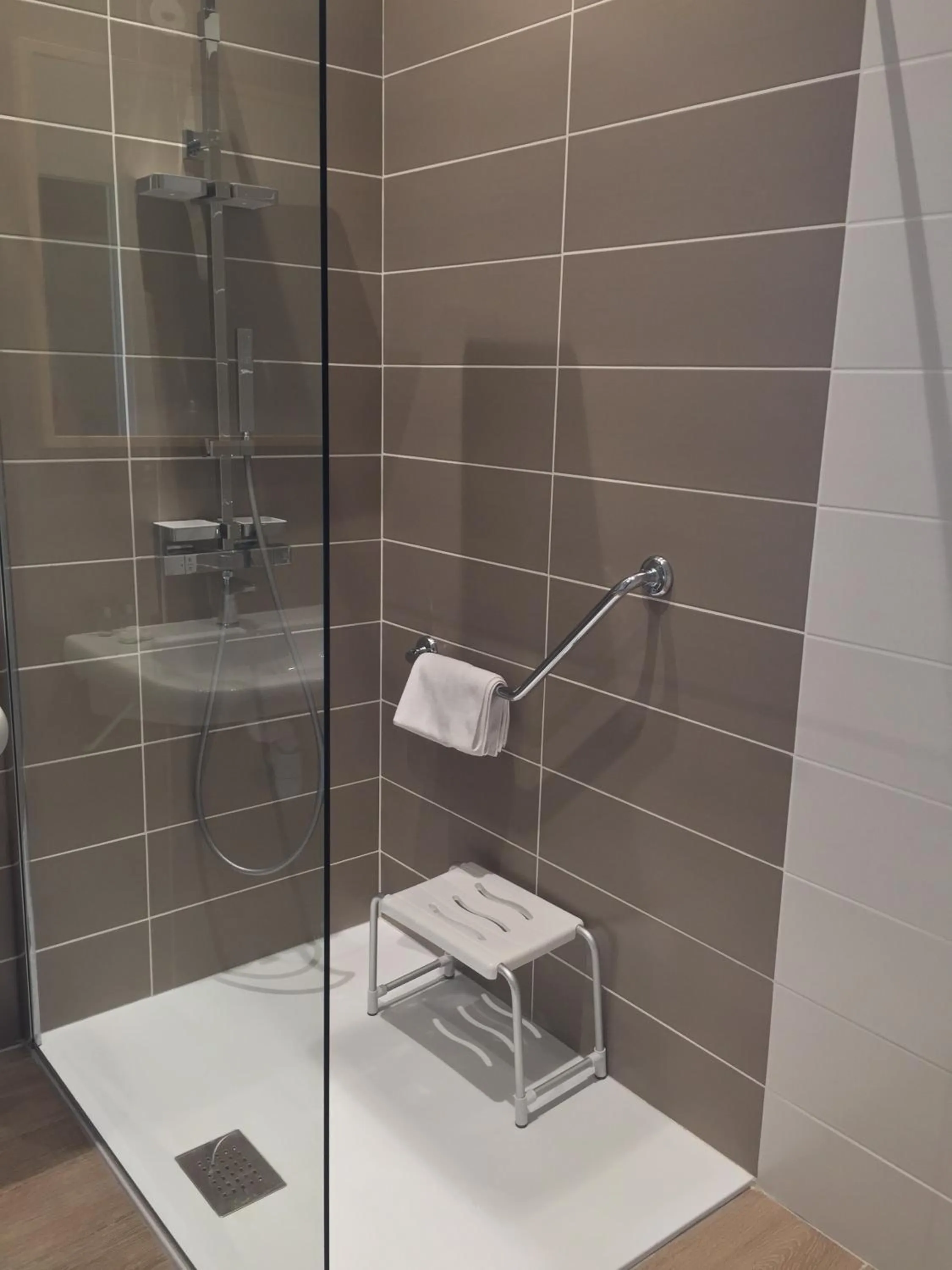 Shower in Dans les Vignes