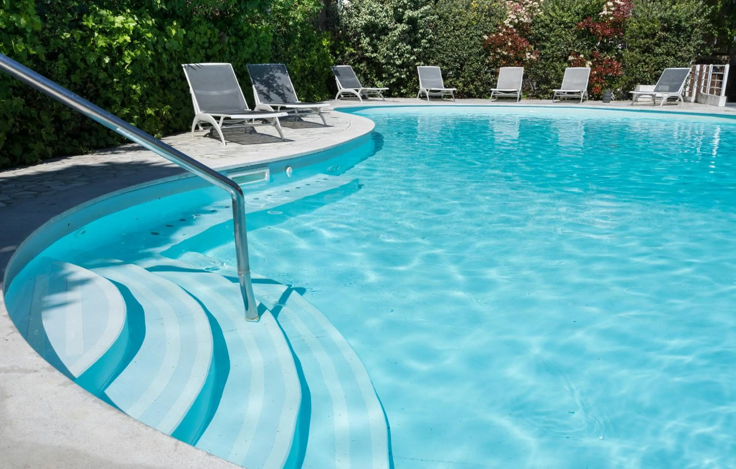 Swimming pool in Hotel Buona fortuna