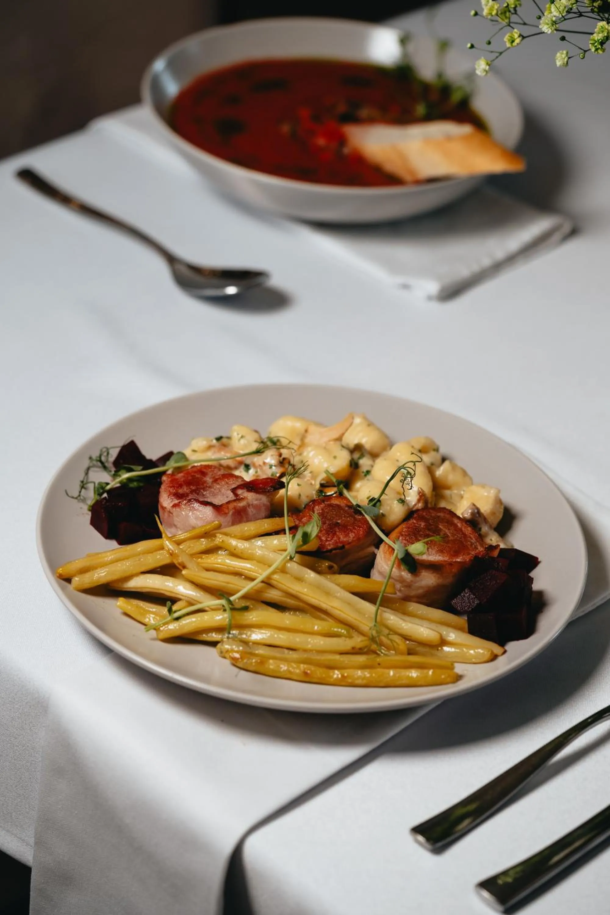 Food in Hotel Pod Figurą