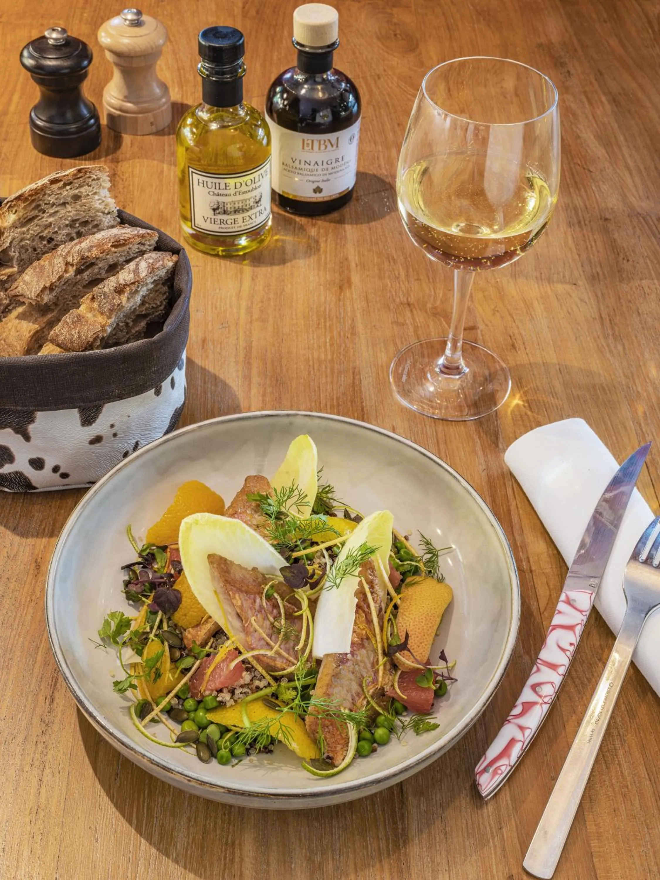 Restaurant/places to eat in Les Rhodos