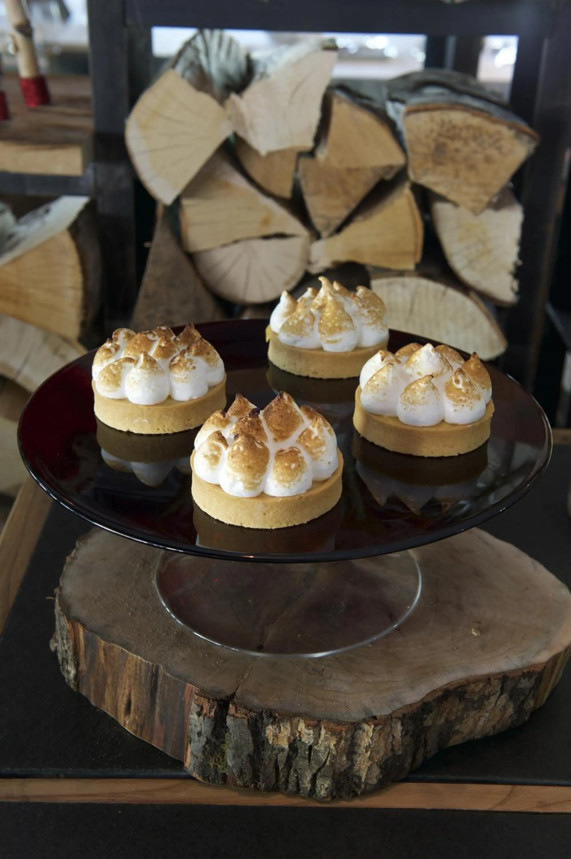 Restaurant/places to eat in Les Rhodos