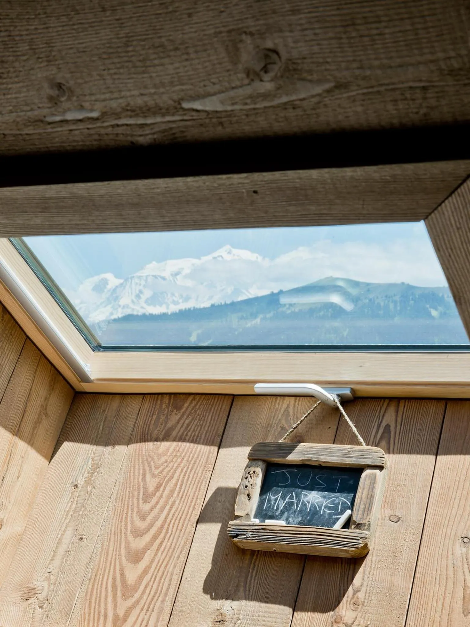 Decorative detail in Les Rhodos