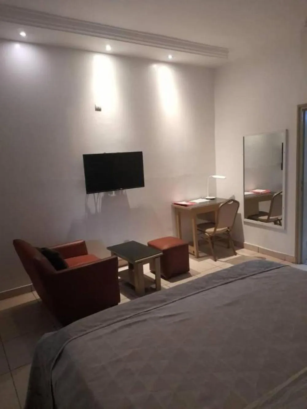 Bed in Hotel Carmel Cocody